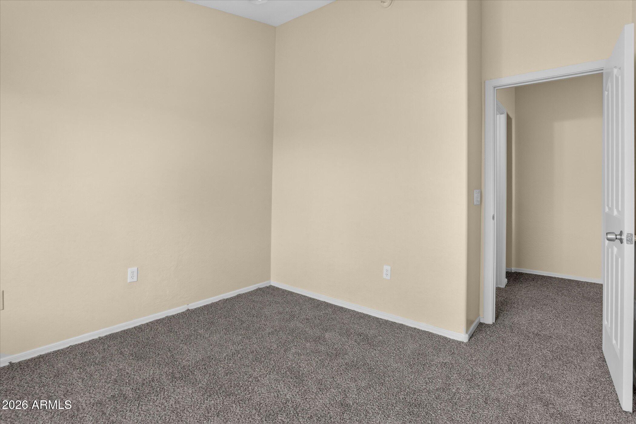2150 E BELL Road 1090