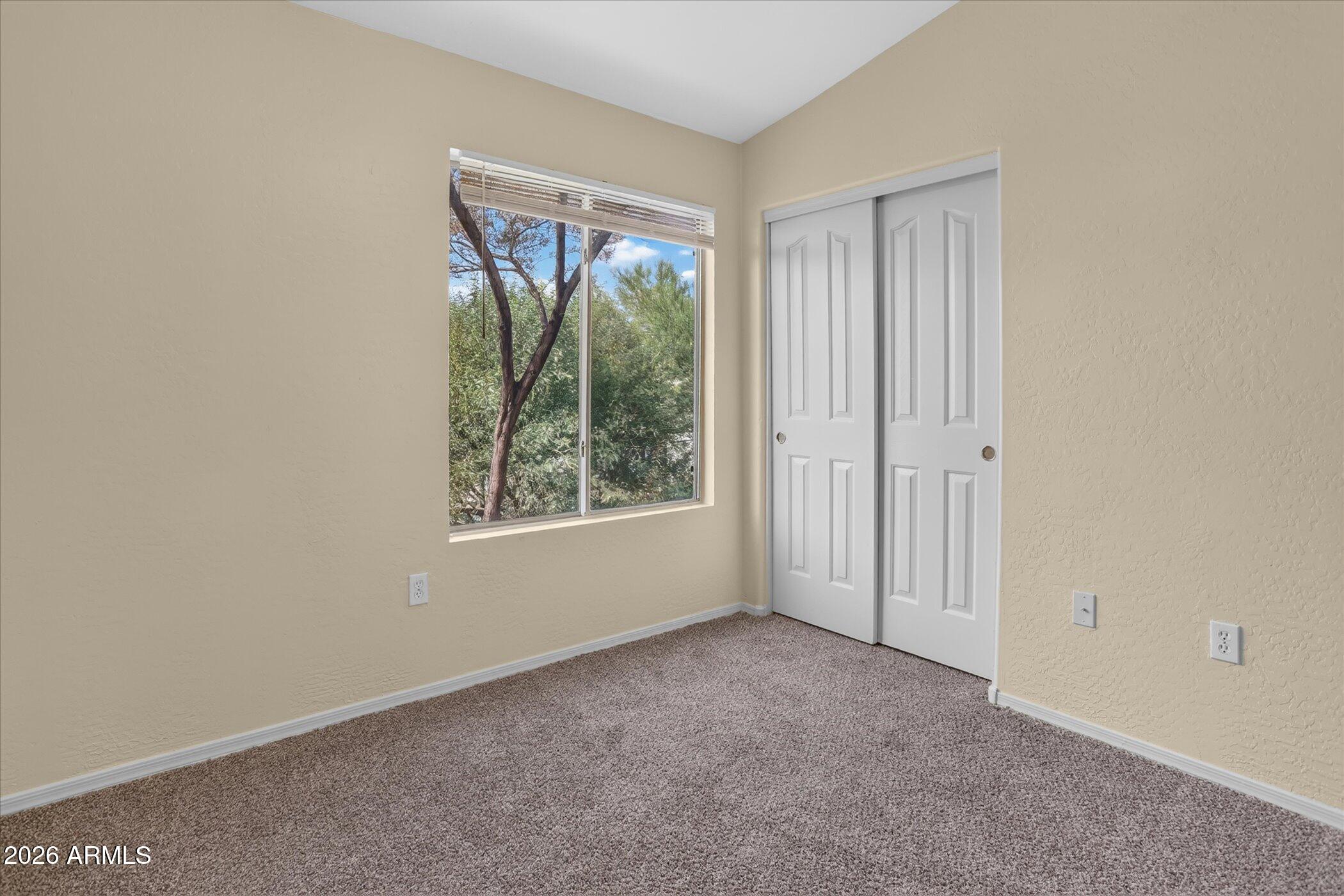 2150 E BELL Road 1090