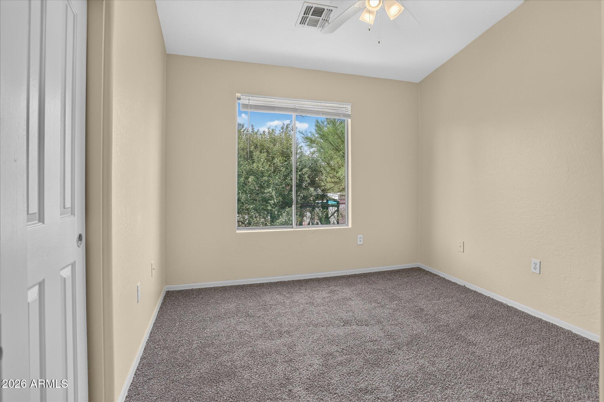 2150 E BELL Road 1090