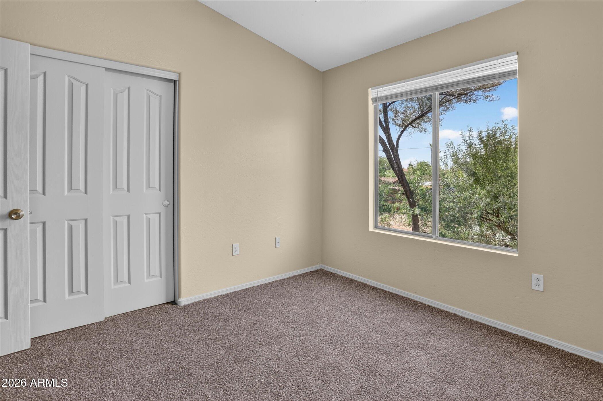 2150 E BELL Road 1090