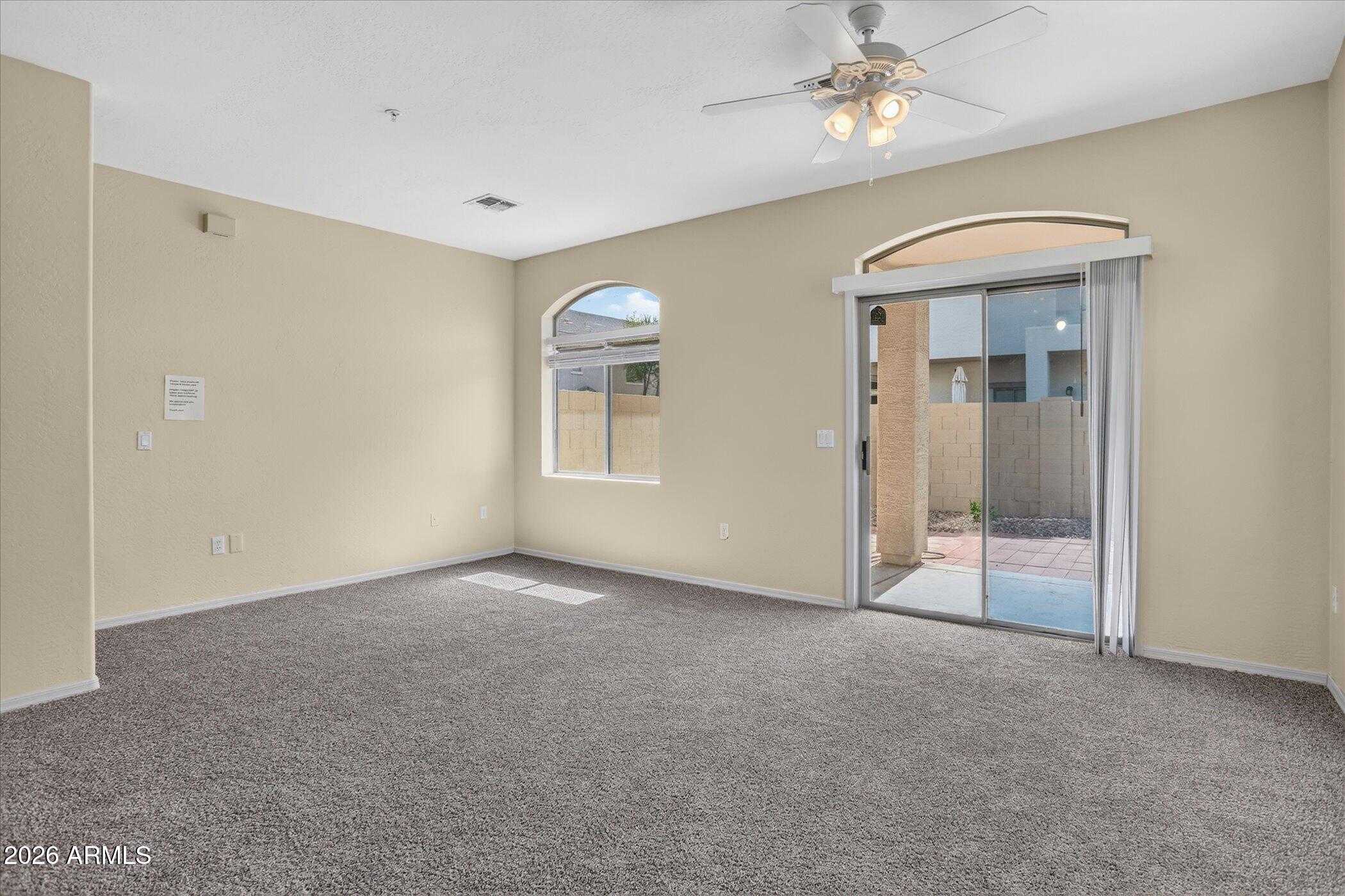 2150 E BELL Road 1090
