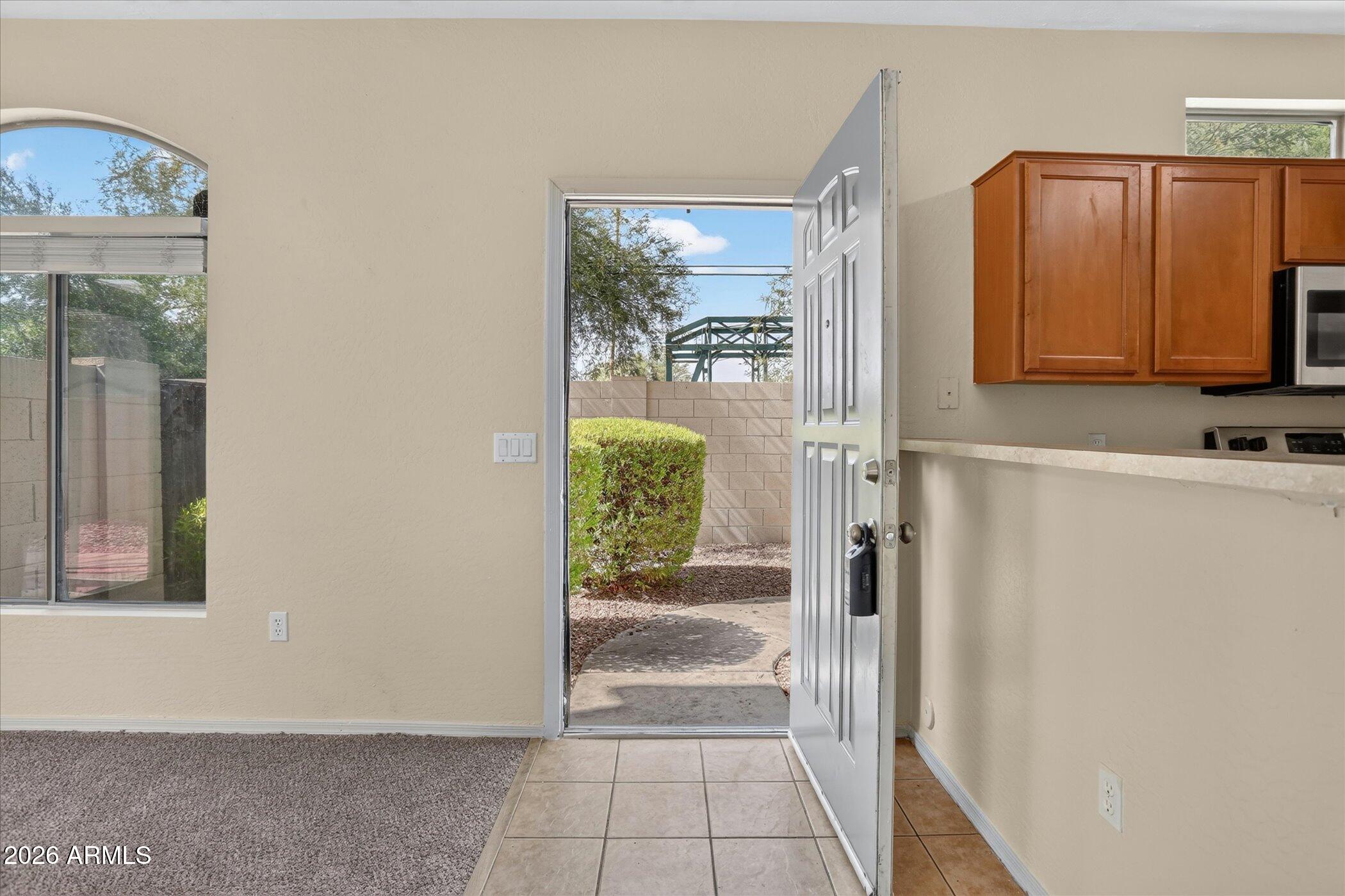 2150 E BELL Road 1090