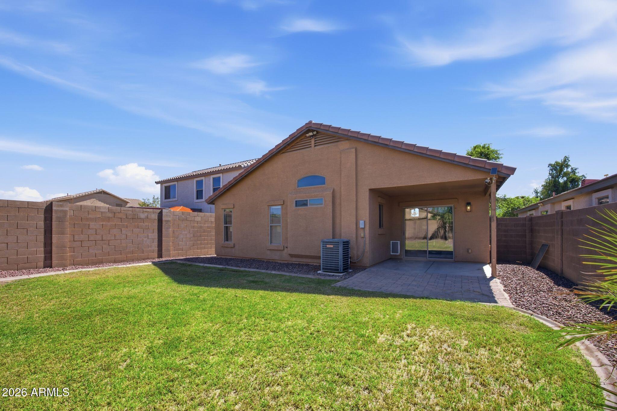 1646 E DANIELLA Drive