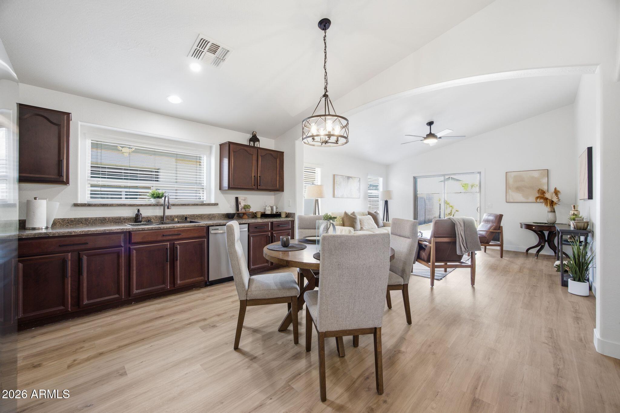 1646 E DANIELLA Drive