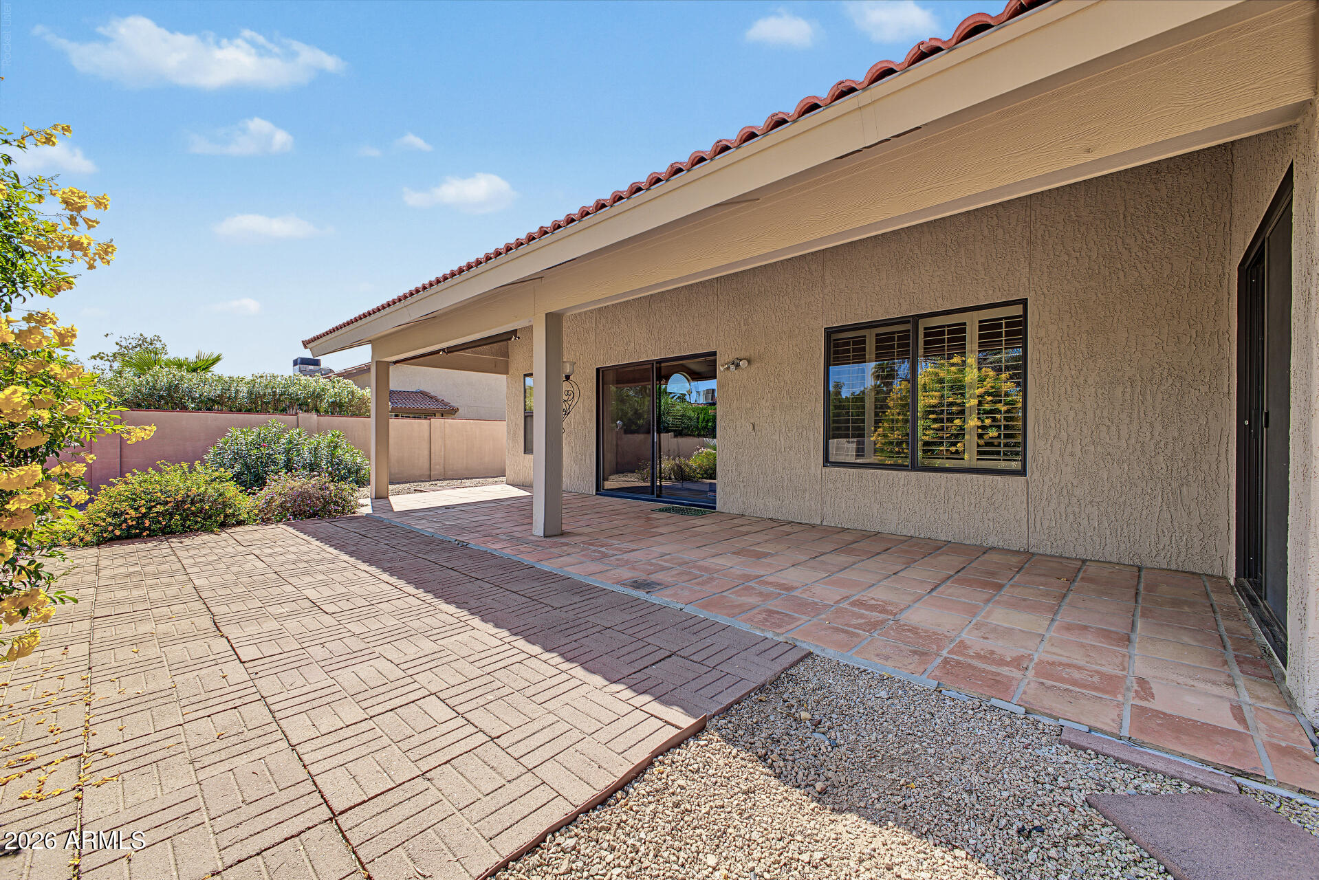 21019 N DESERT SANDS Drive
