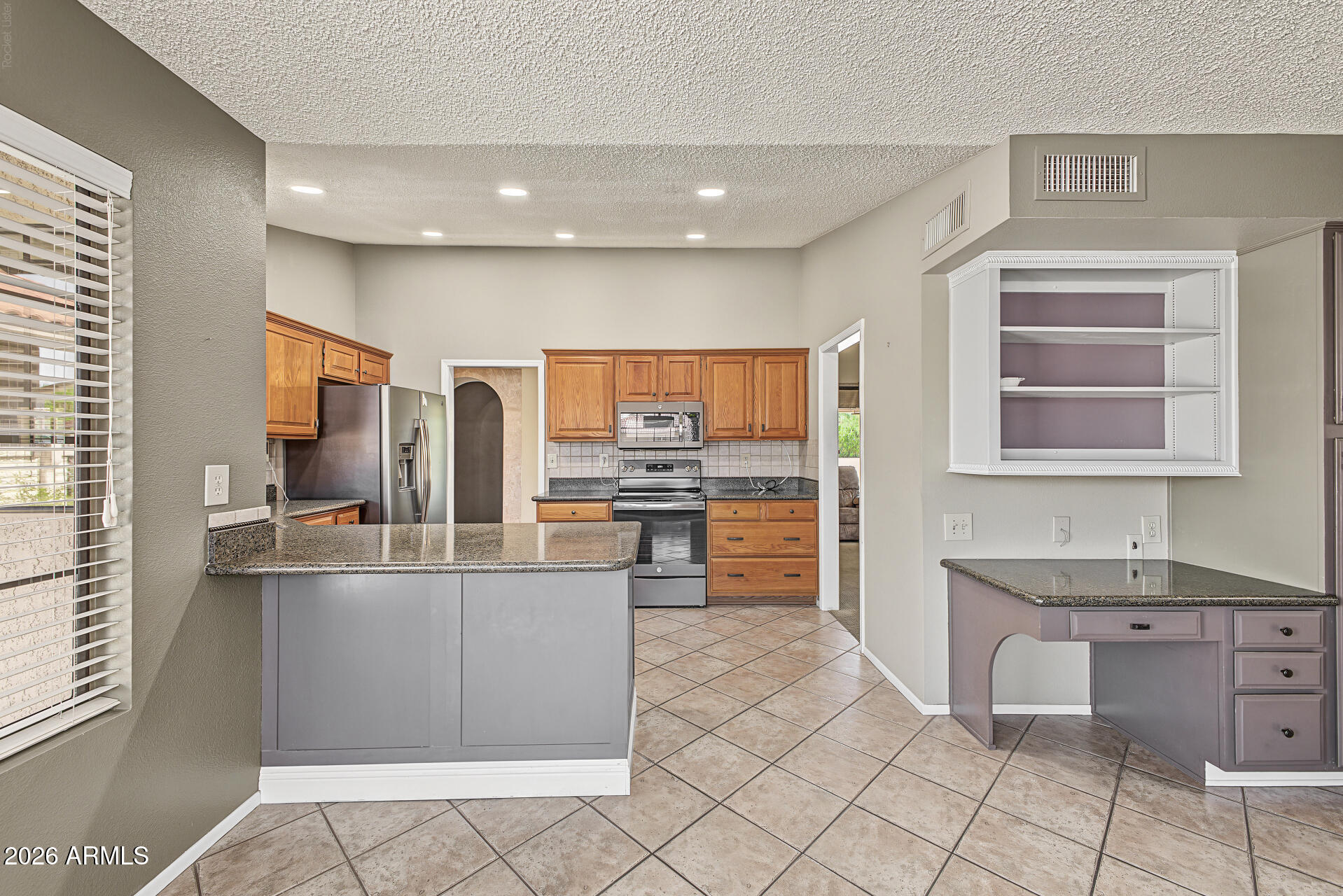 21019 N DESERT SANDS Drive