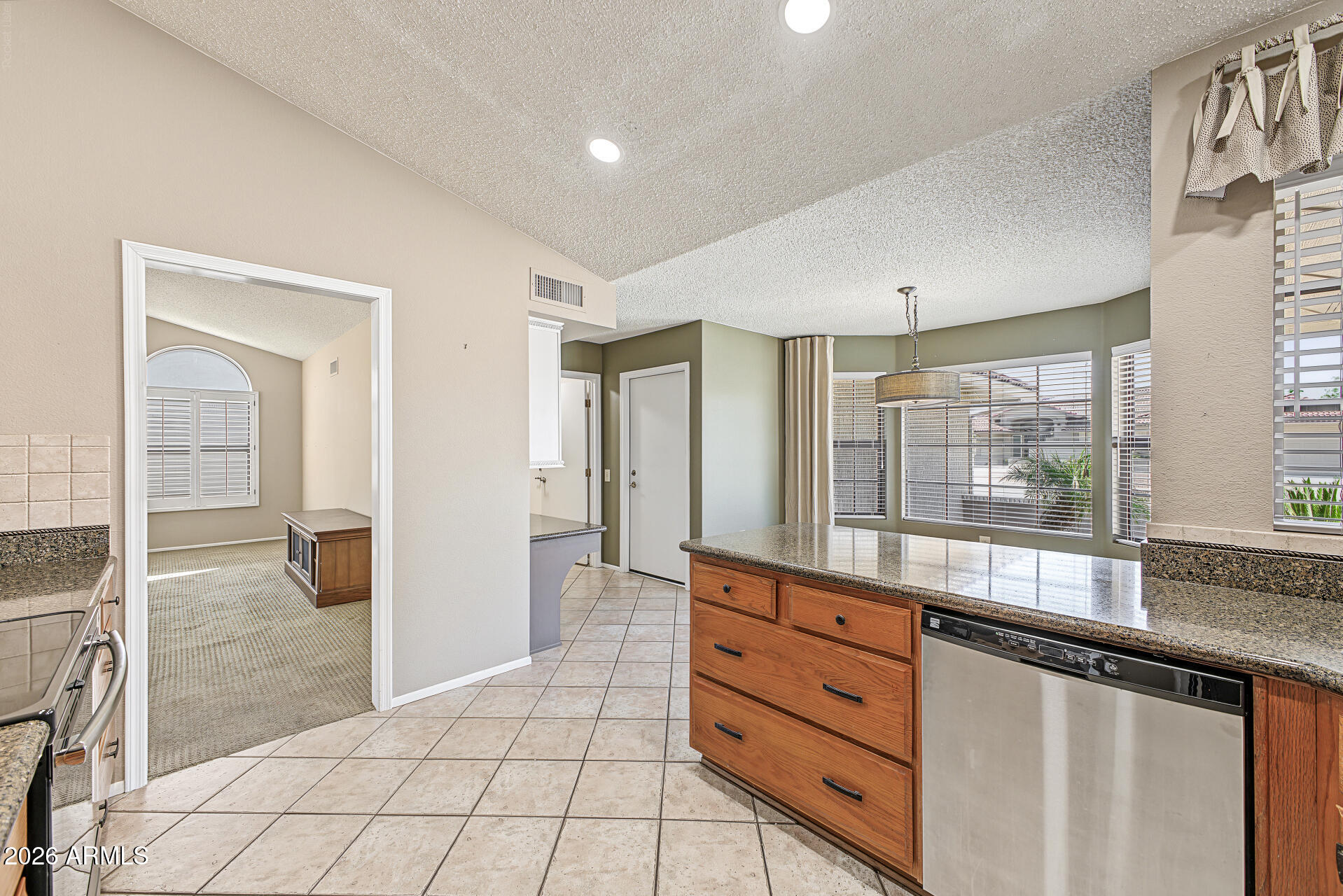 21019 N DESERT SANDS Drive