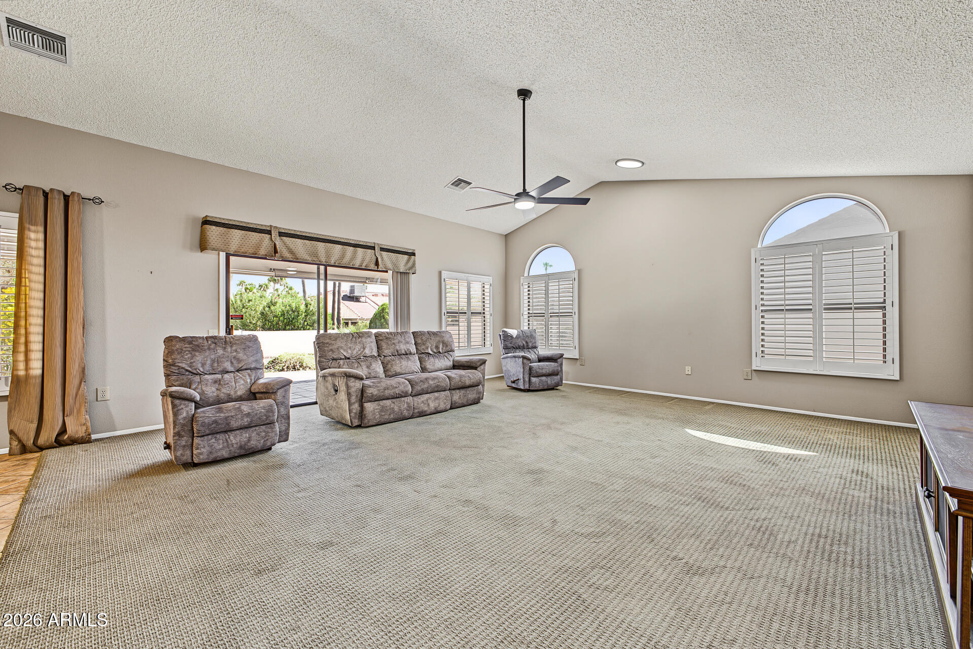 21019 N DESERT SANDS Drive