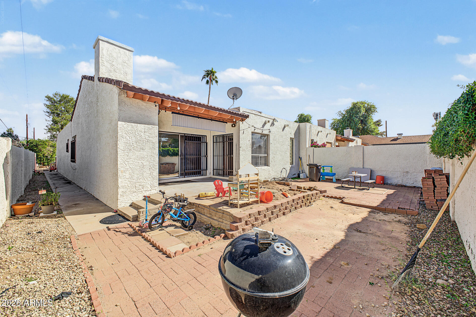3628 N 27TH Way