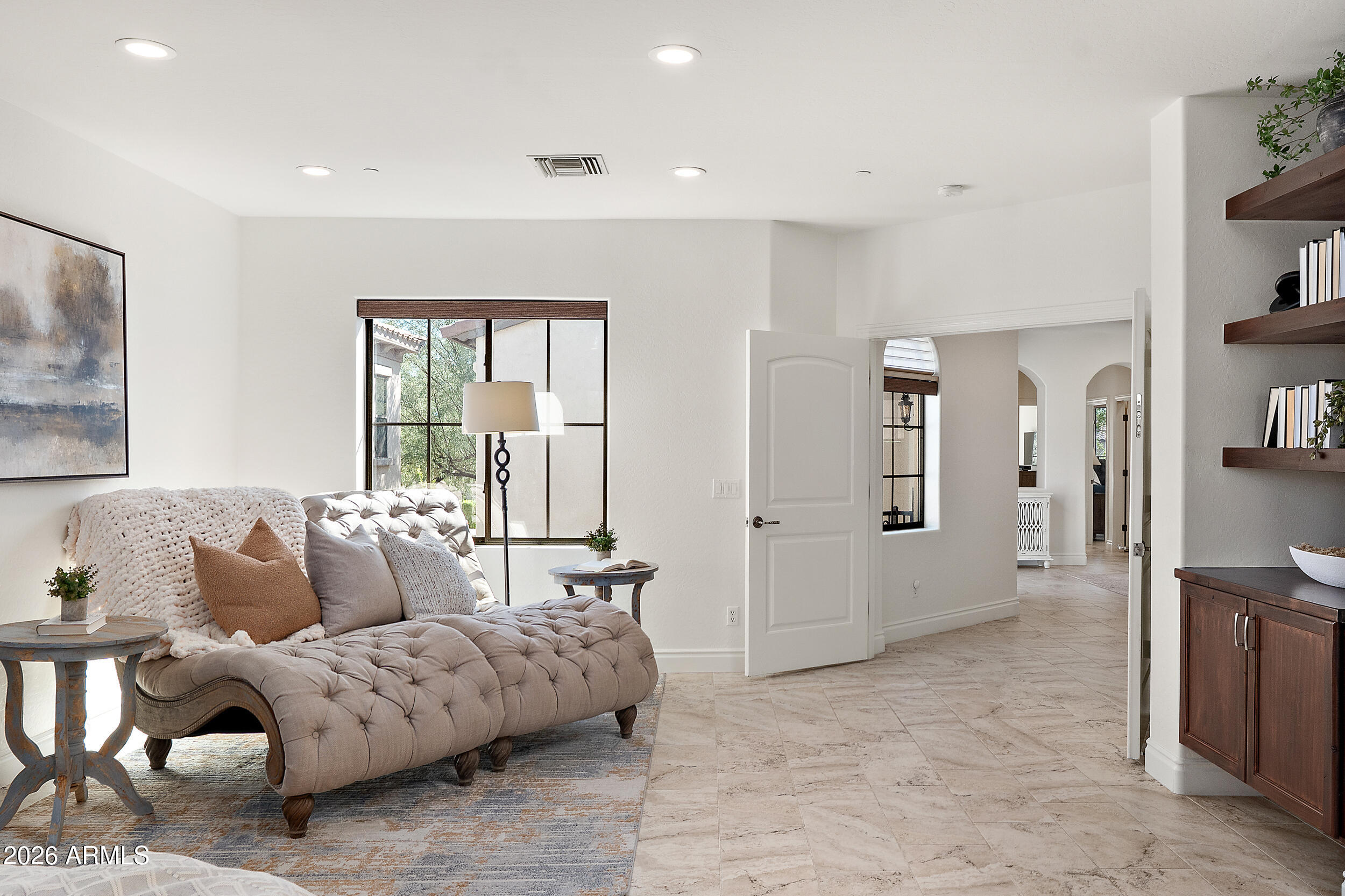 10042 E SOUTH BEND Drive