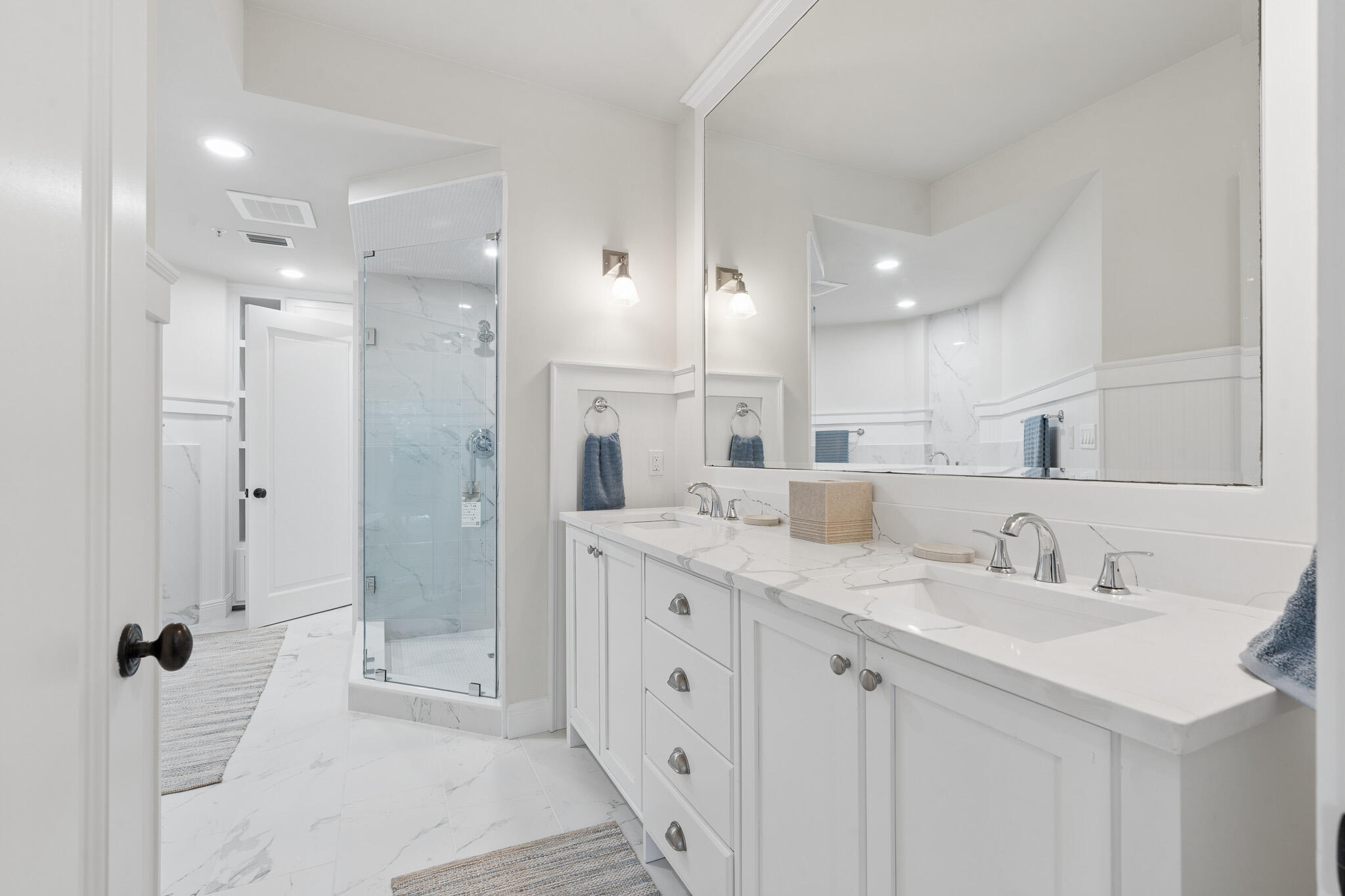 104 N Barrett Square # 2D