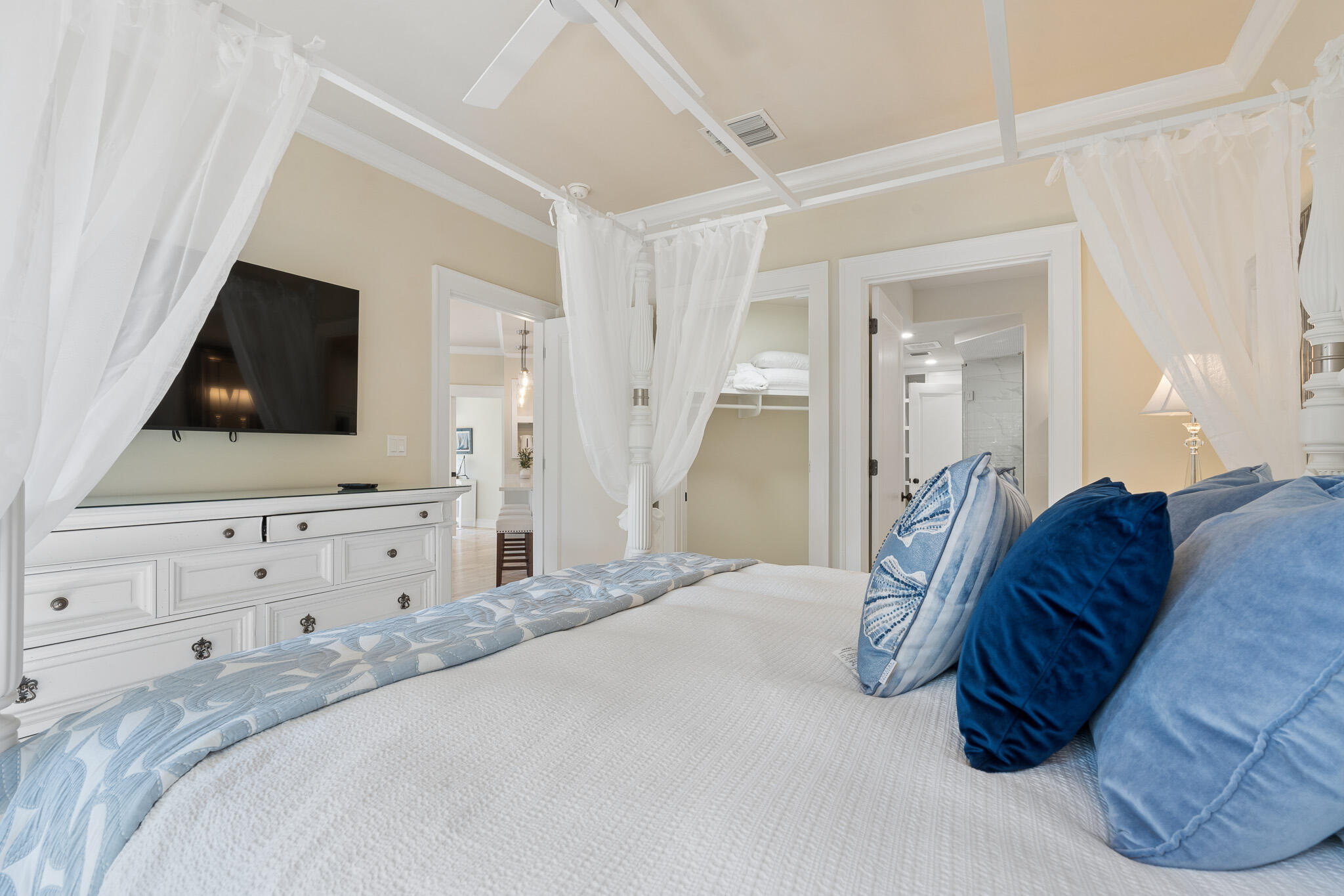 104 N Barrett Square # 2D