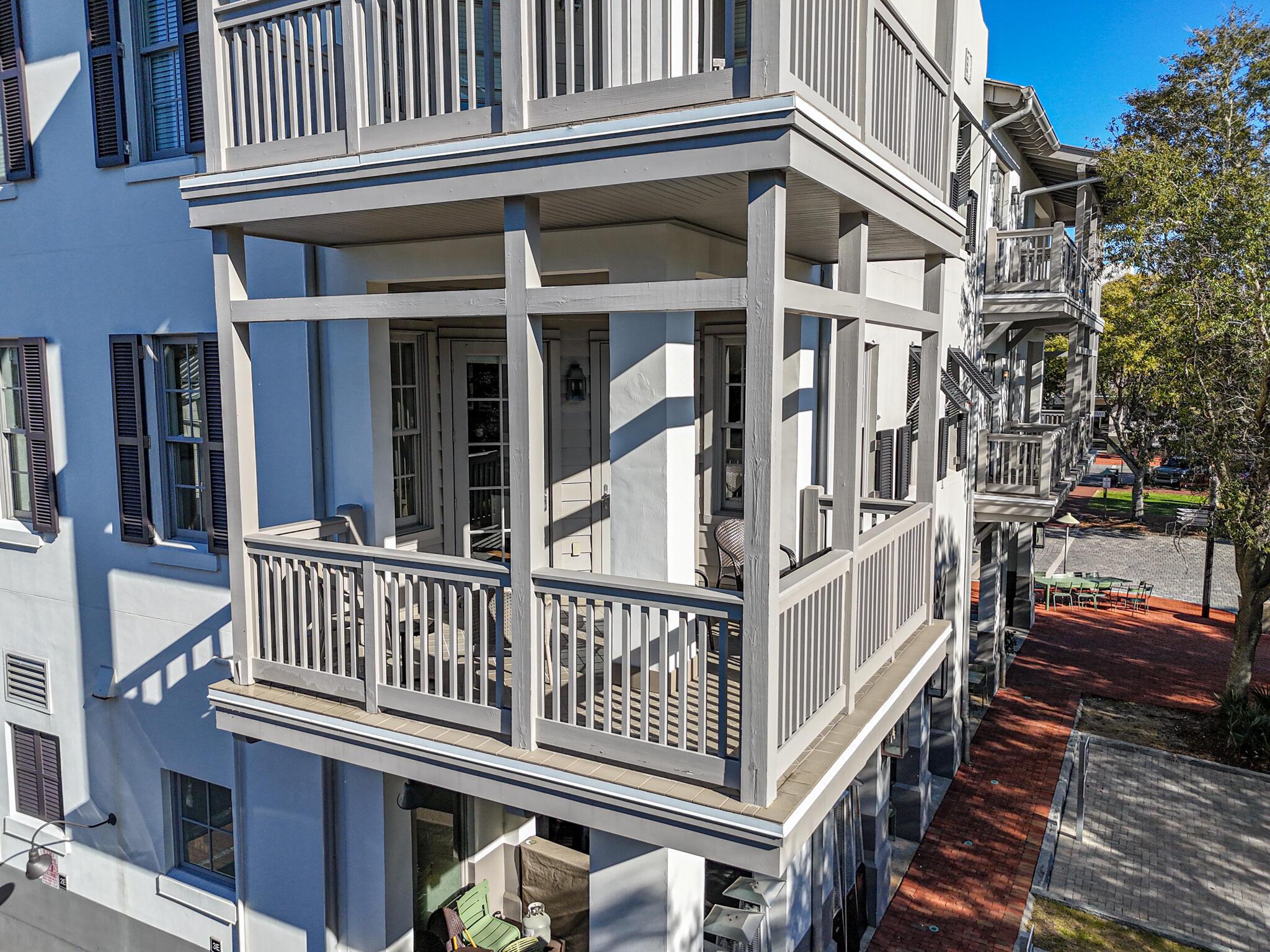 104 N Barrett Square # 2D