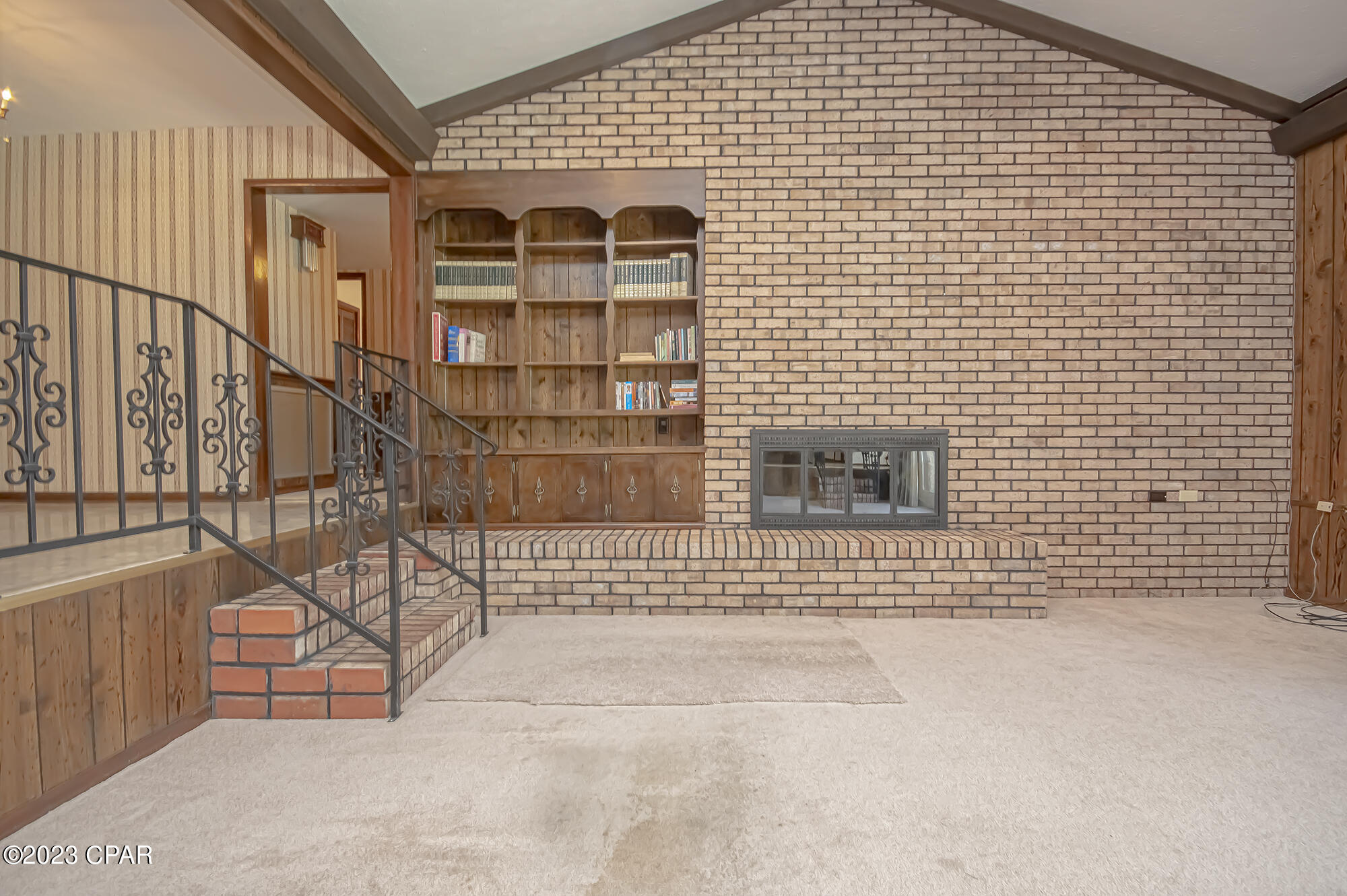 718 W Pierson Drive