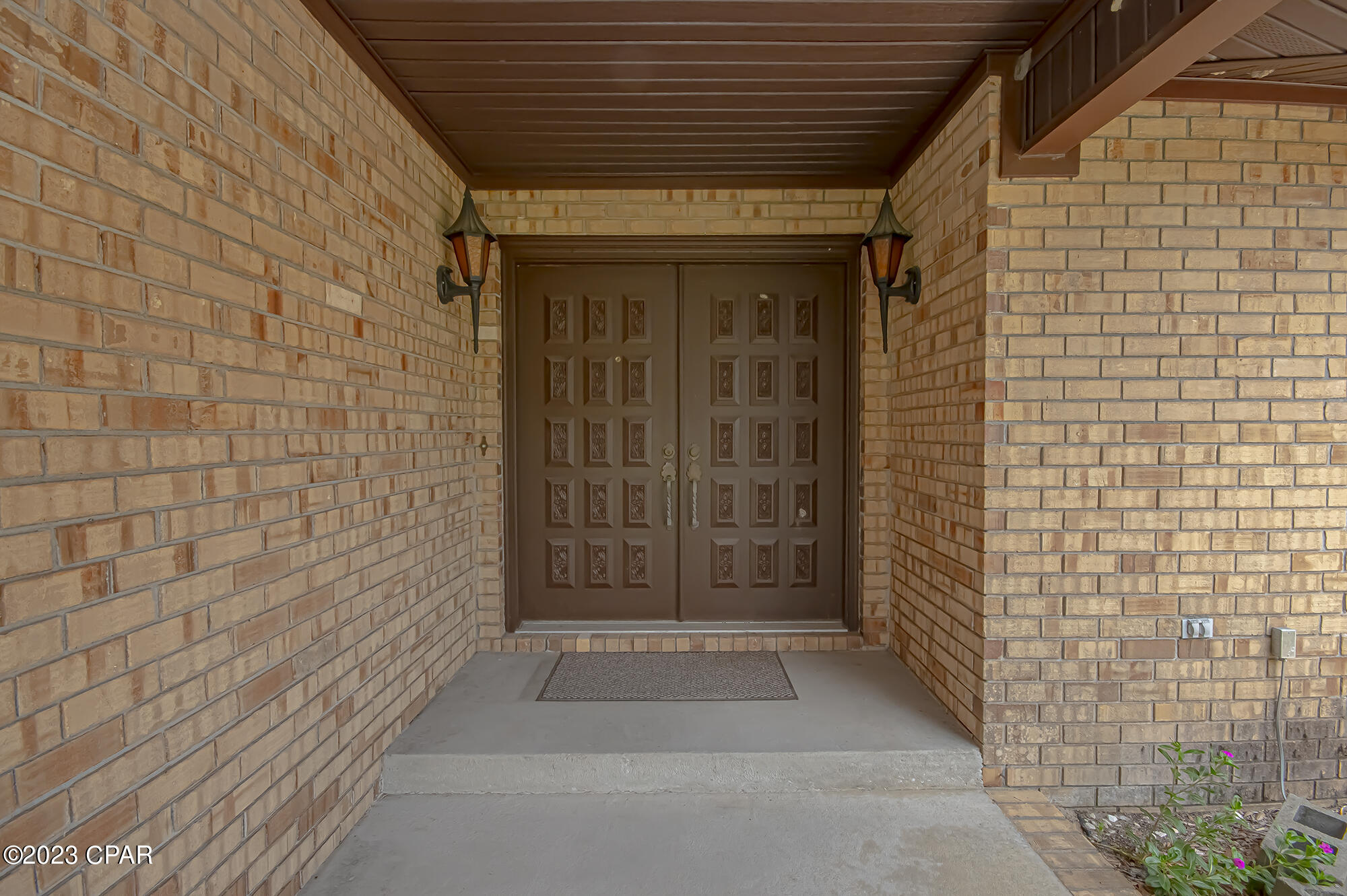 718 W Pierson Drive