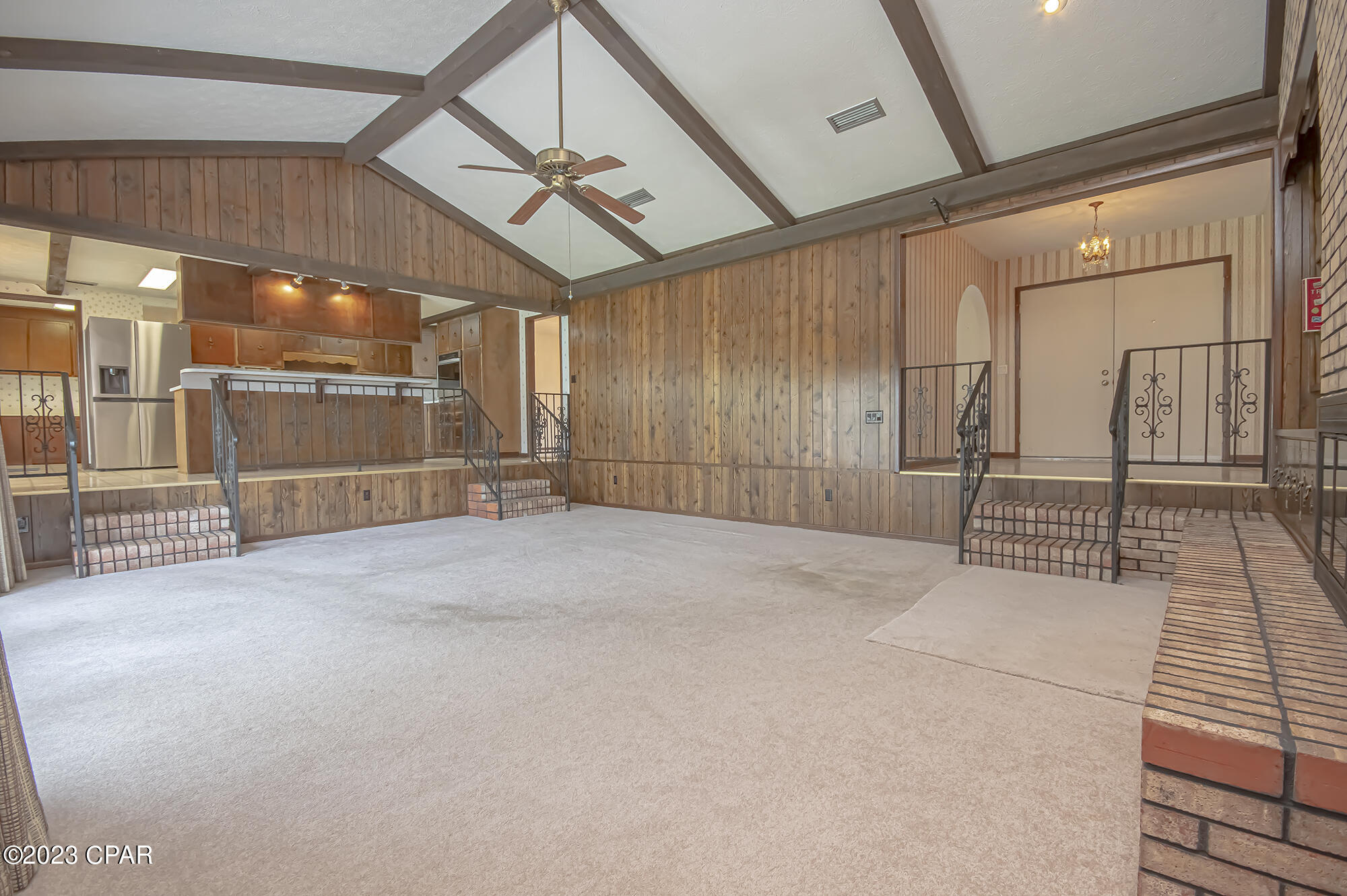 718 W Pierson Drive