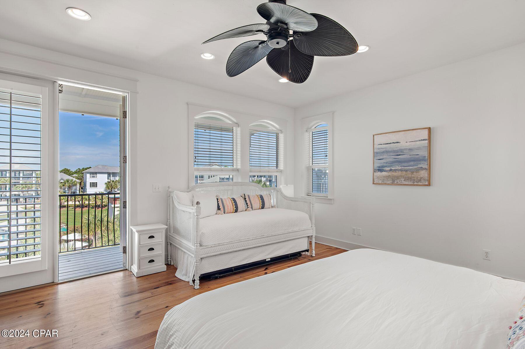 51 E Beach Boulevard
