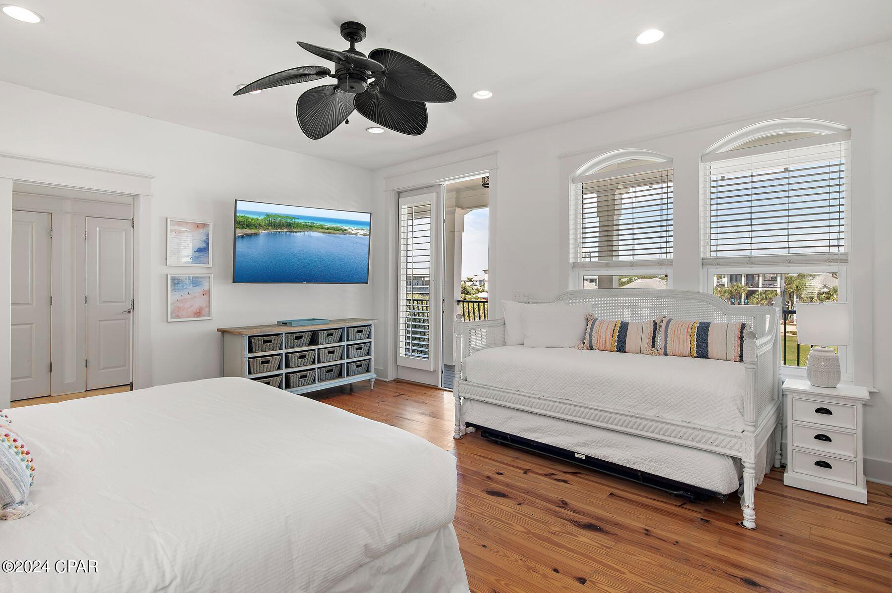 51 E Beach Boulevard