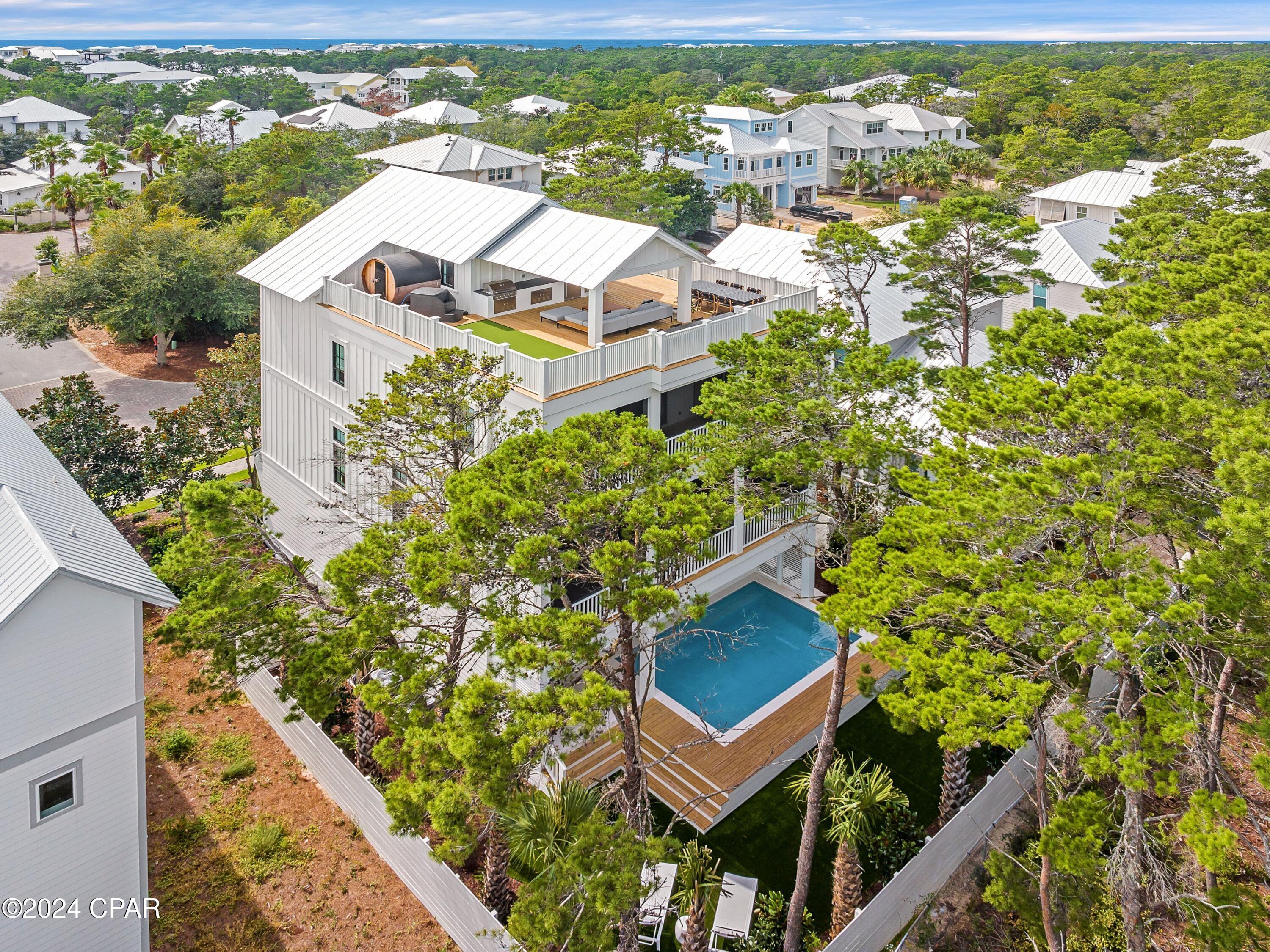 6 W Grande Pointe