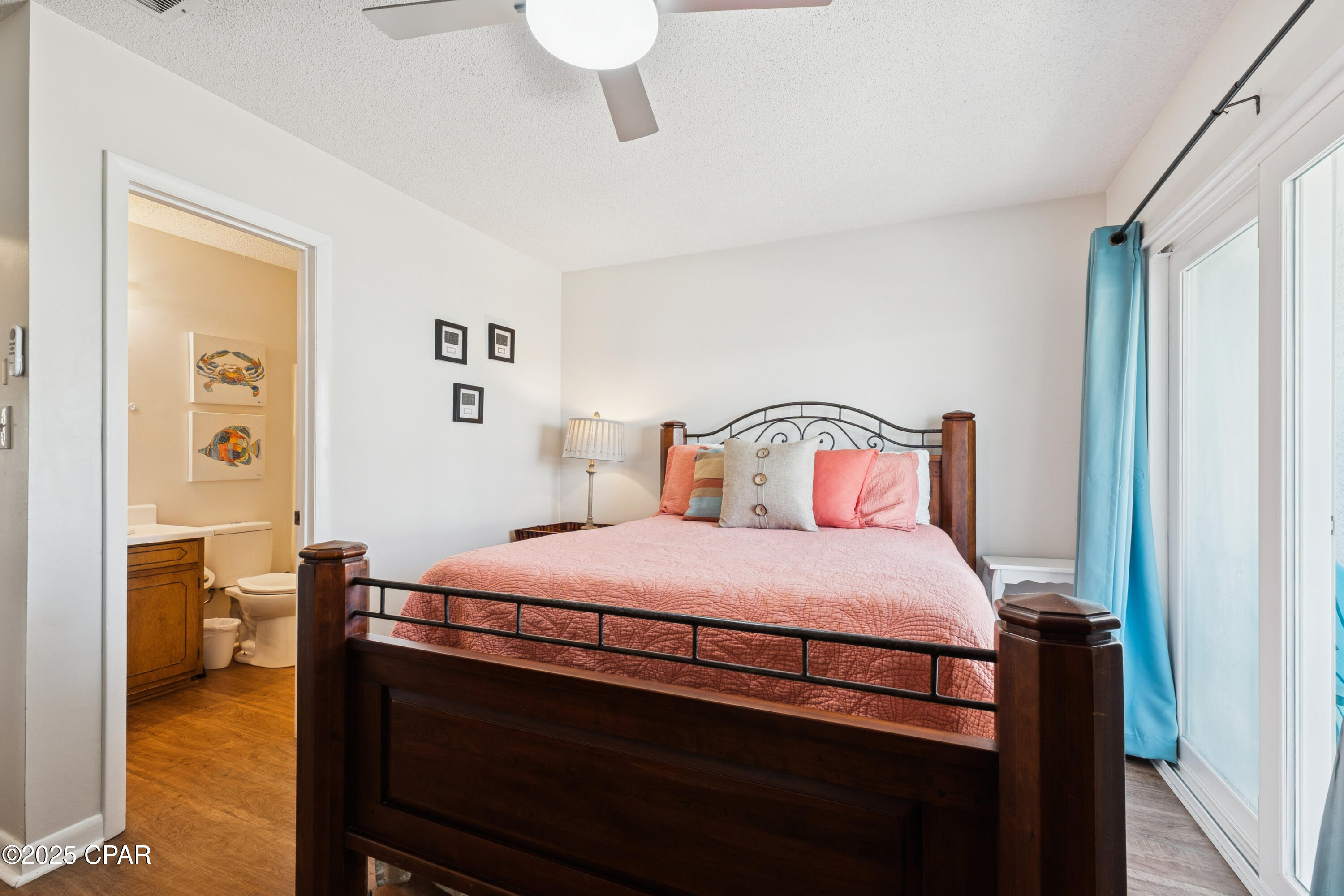 17642 Front Beach, C1