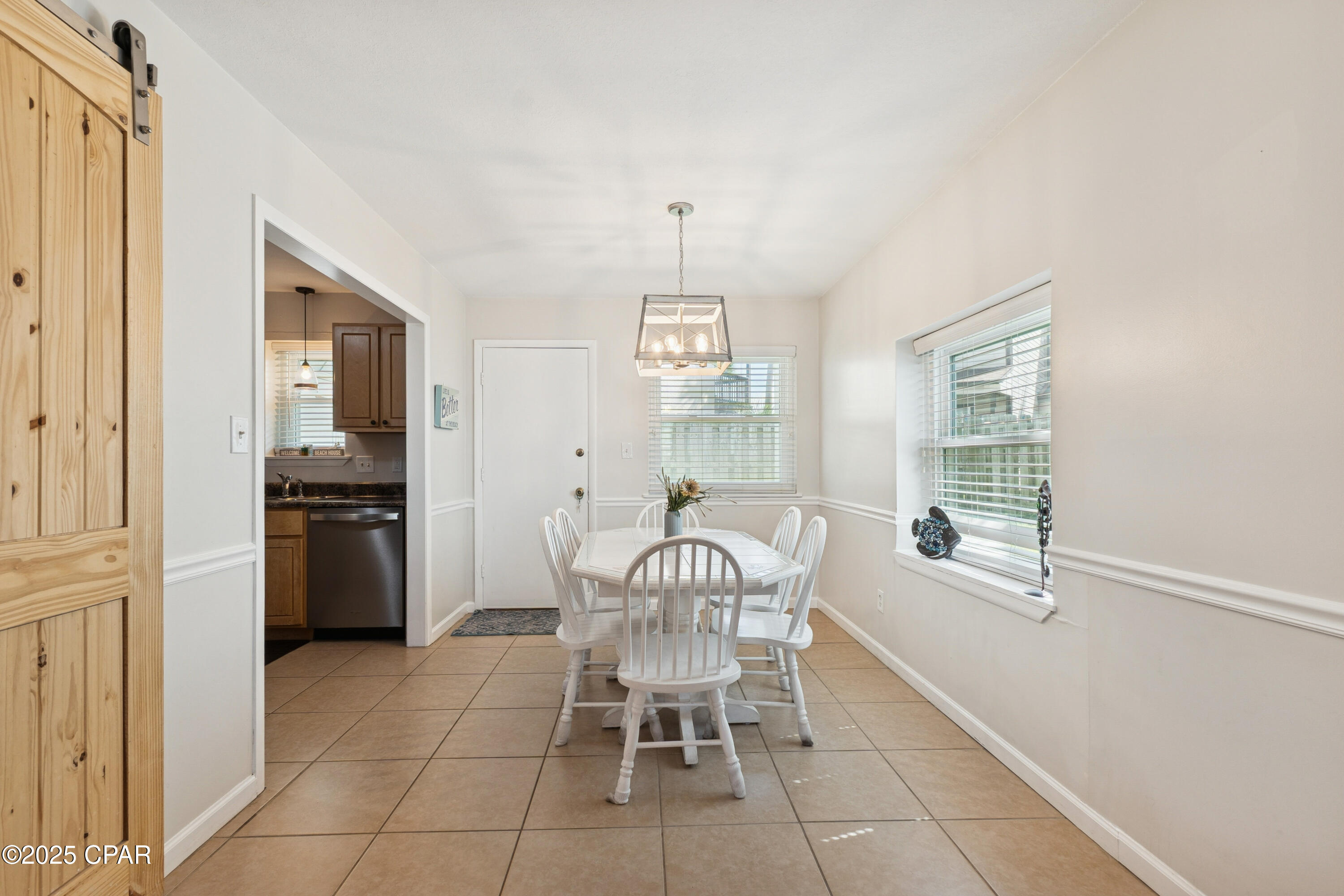 17642 Front Beach, C1