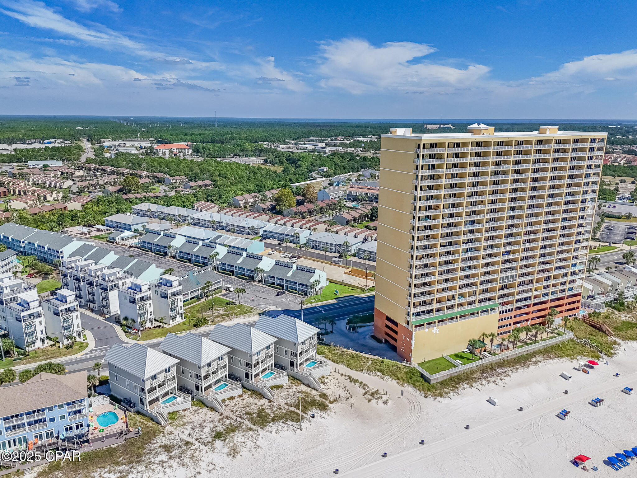 17642 Front Beach, C1