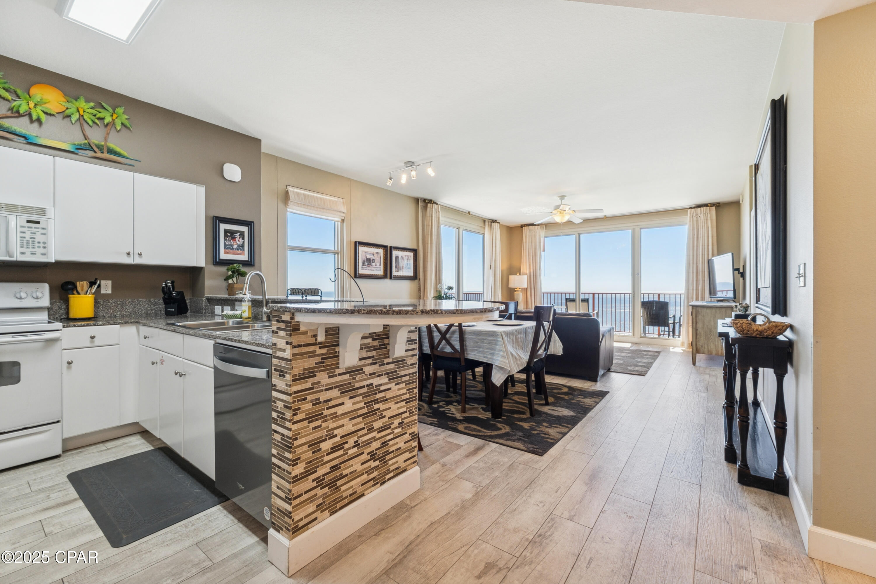 9900 S Thomas Drive, 2131, Panama City Unit: 2131