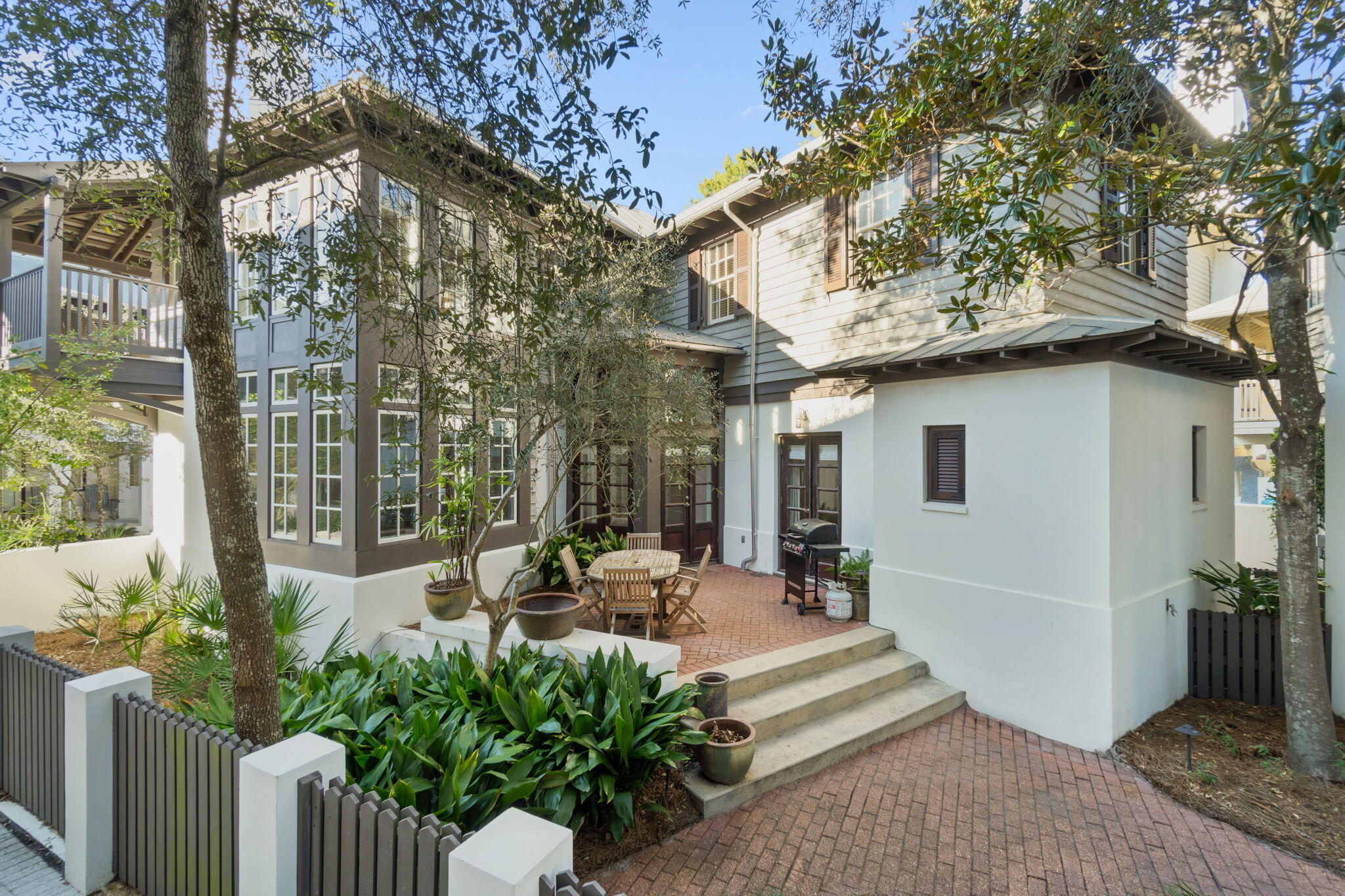 16 S Green Turtle Lane