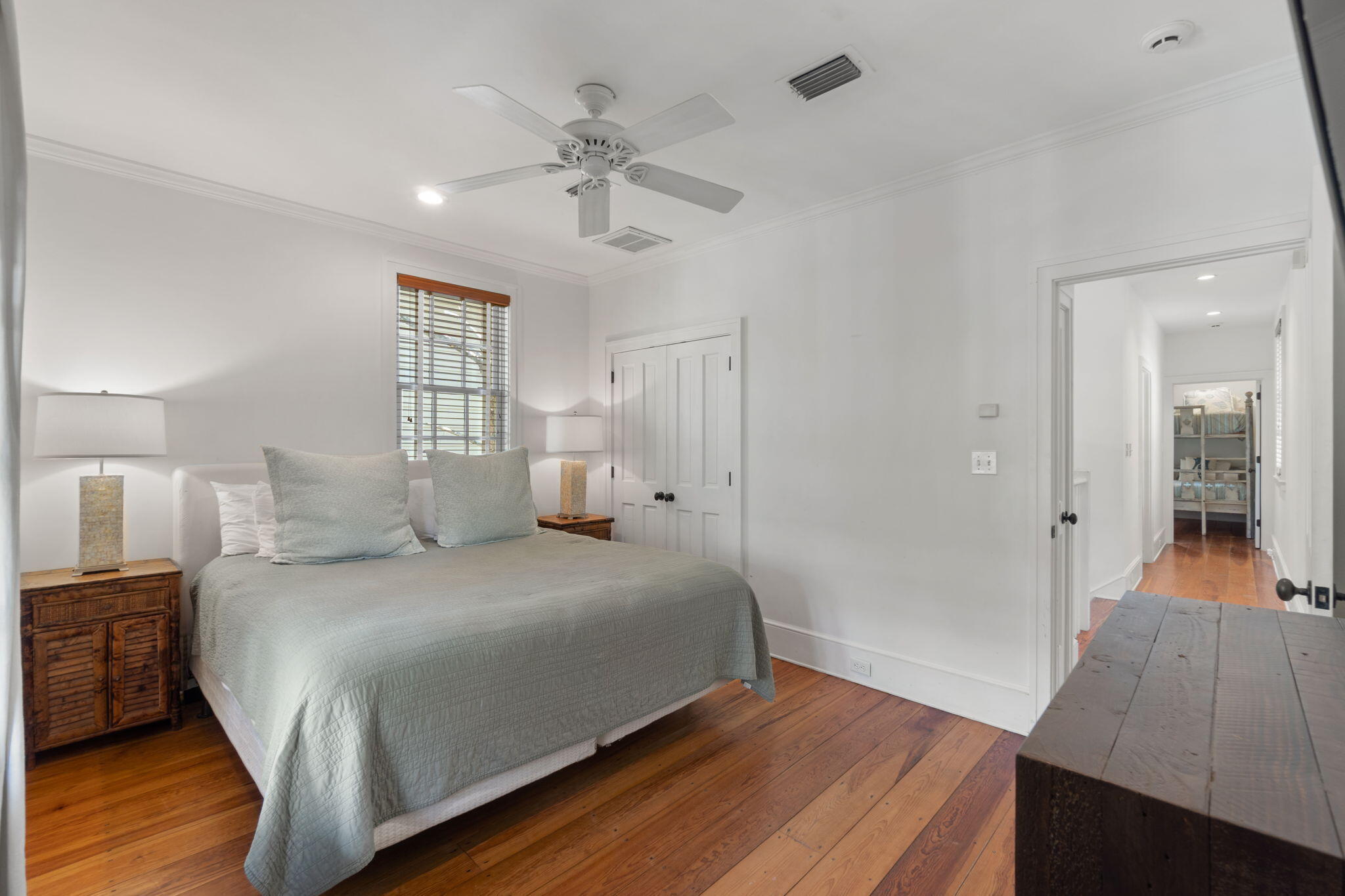 16 S Green Turtle Lane