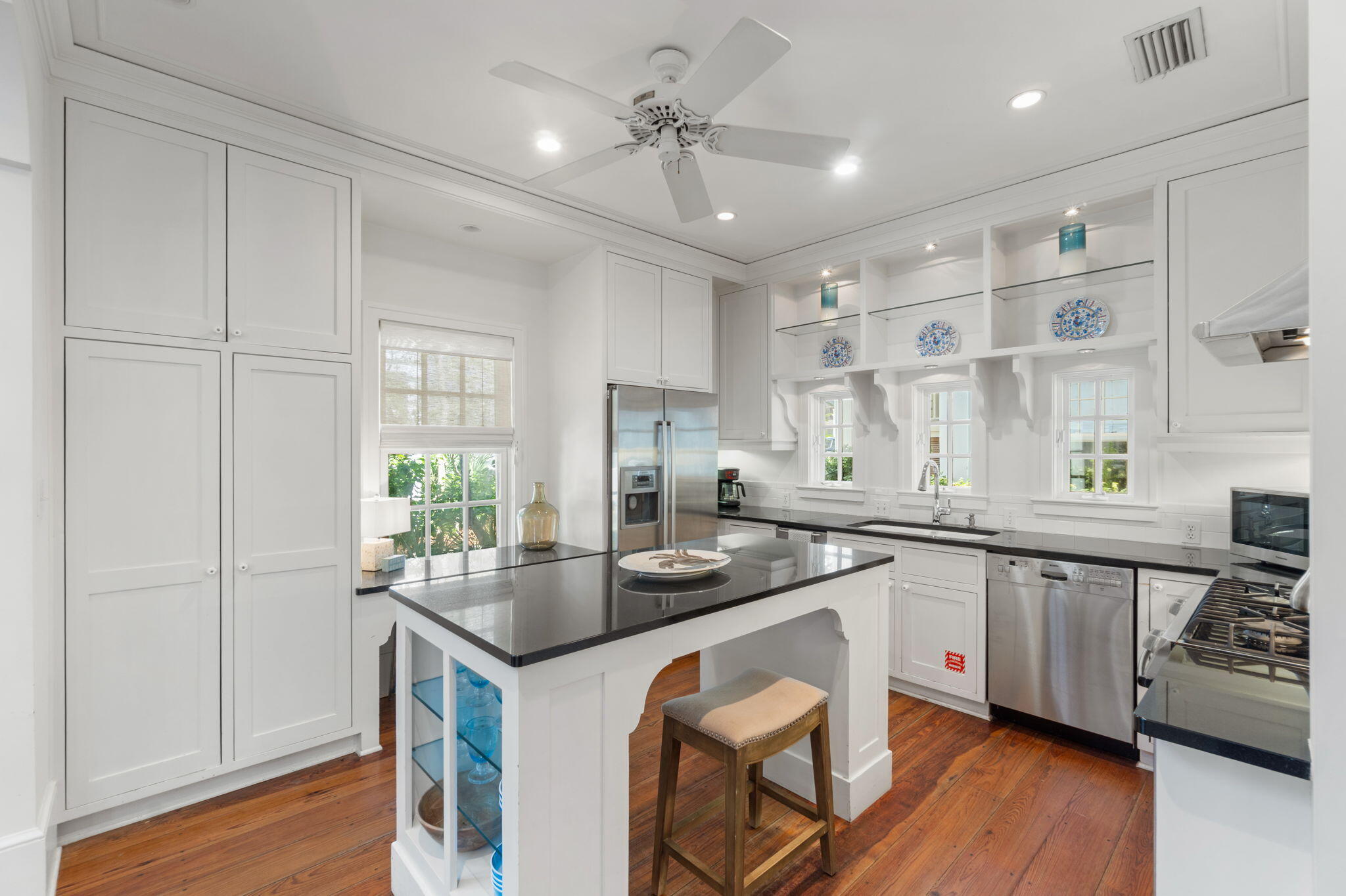 16 S Green Turtle Lane