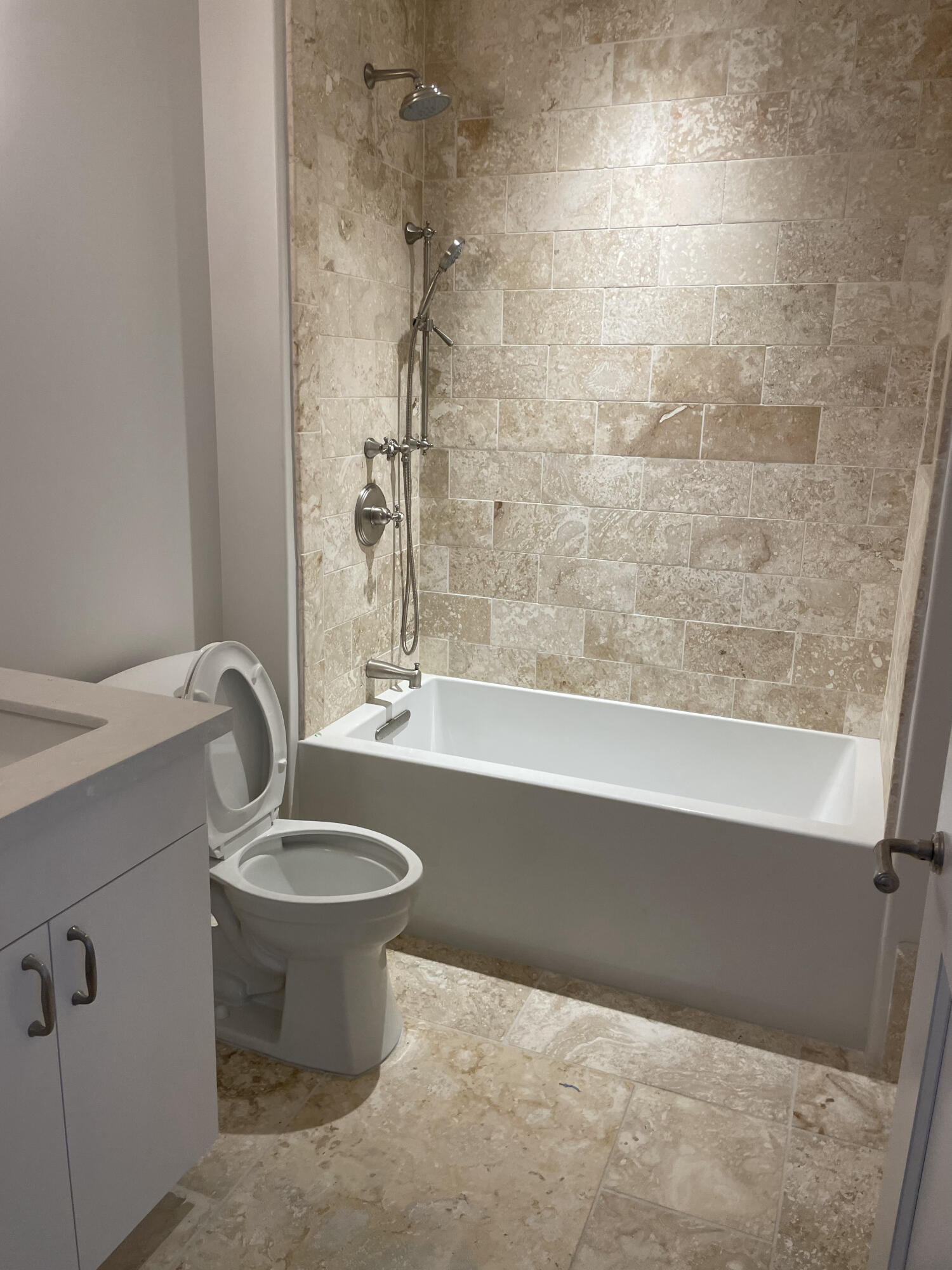 TBD Admirality Row, 303