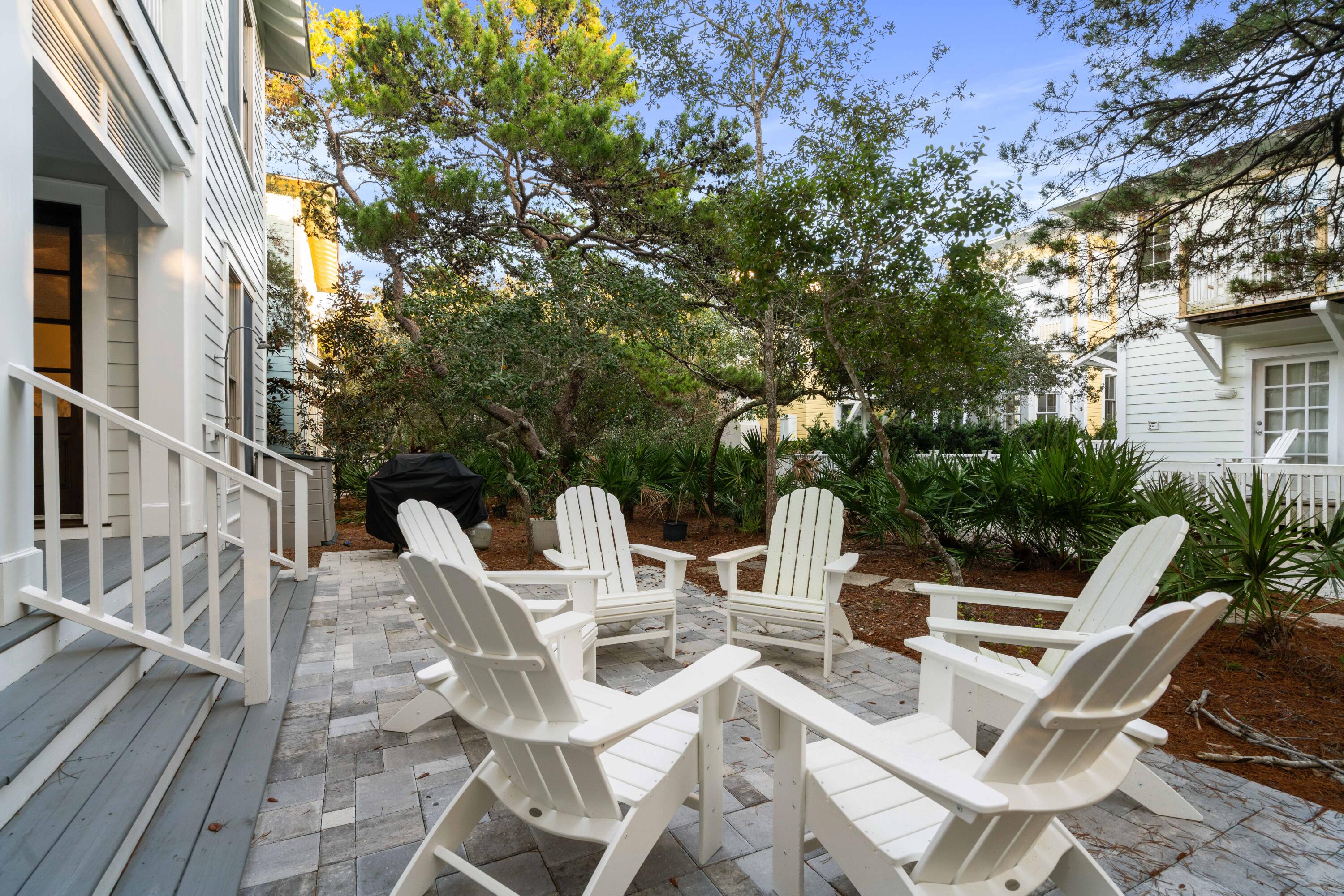 136 Silver Laurel Way