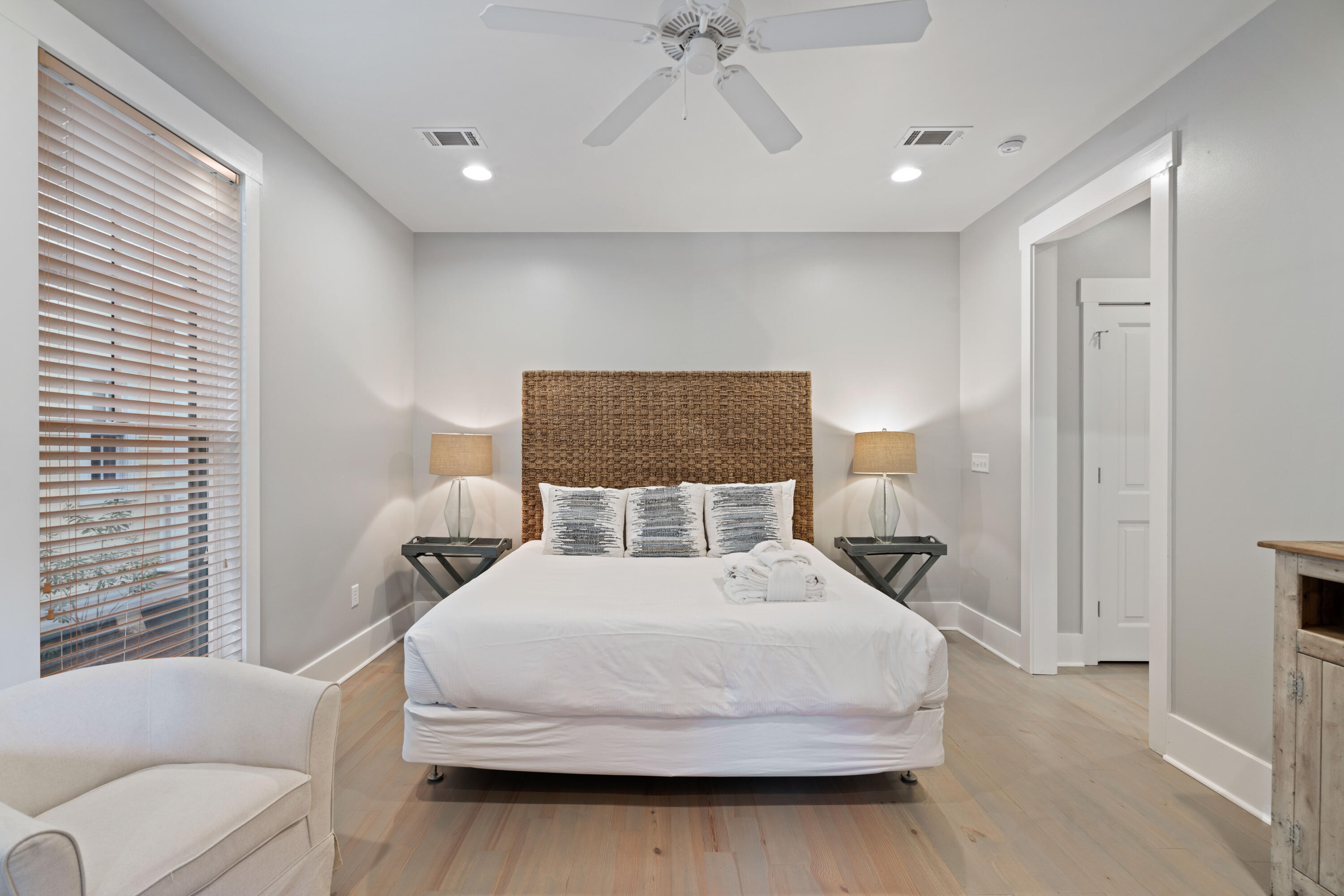 136 Silver Laurel Way