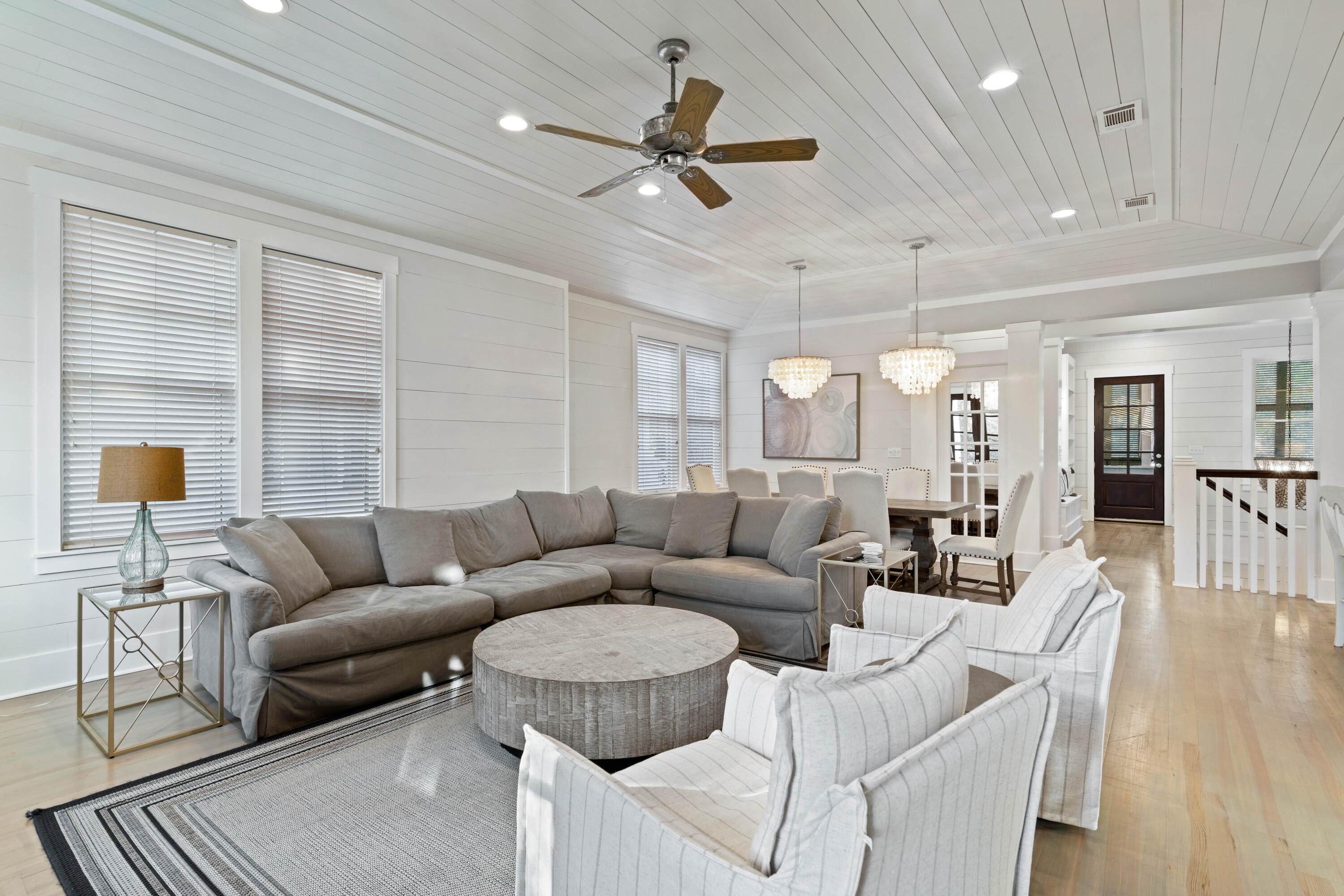 136 Silver Laurel Way