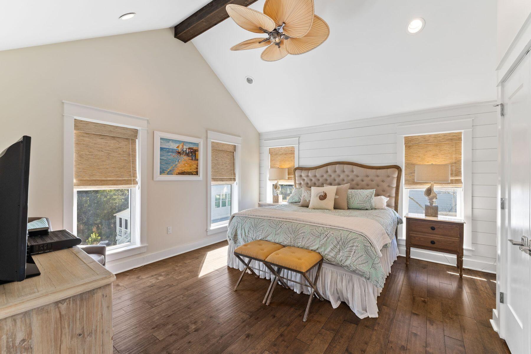 386 Redbud Lane