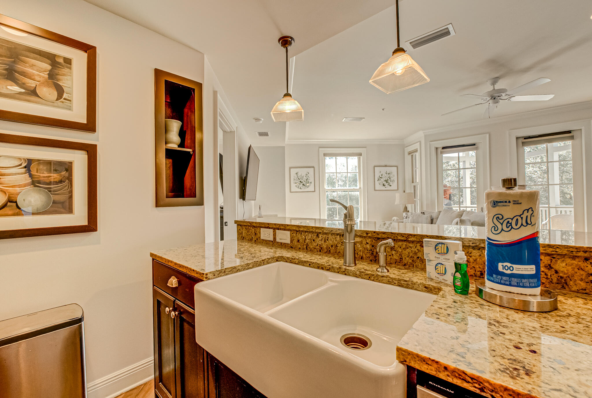 104 N Barrett Square, # 2D