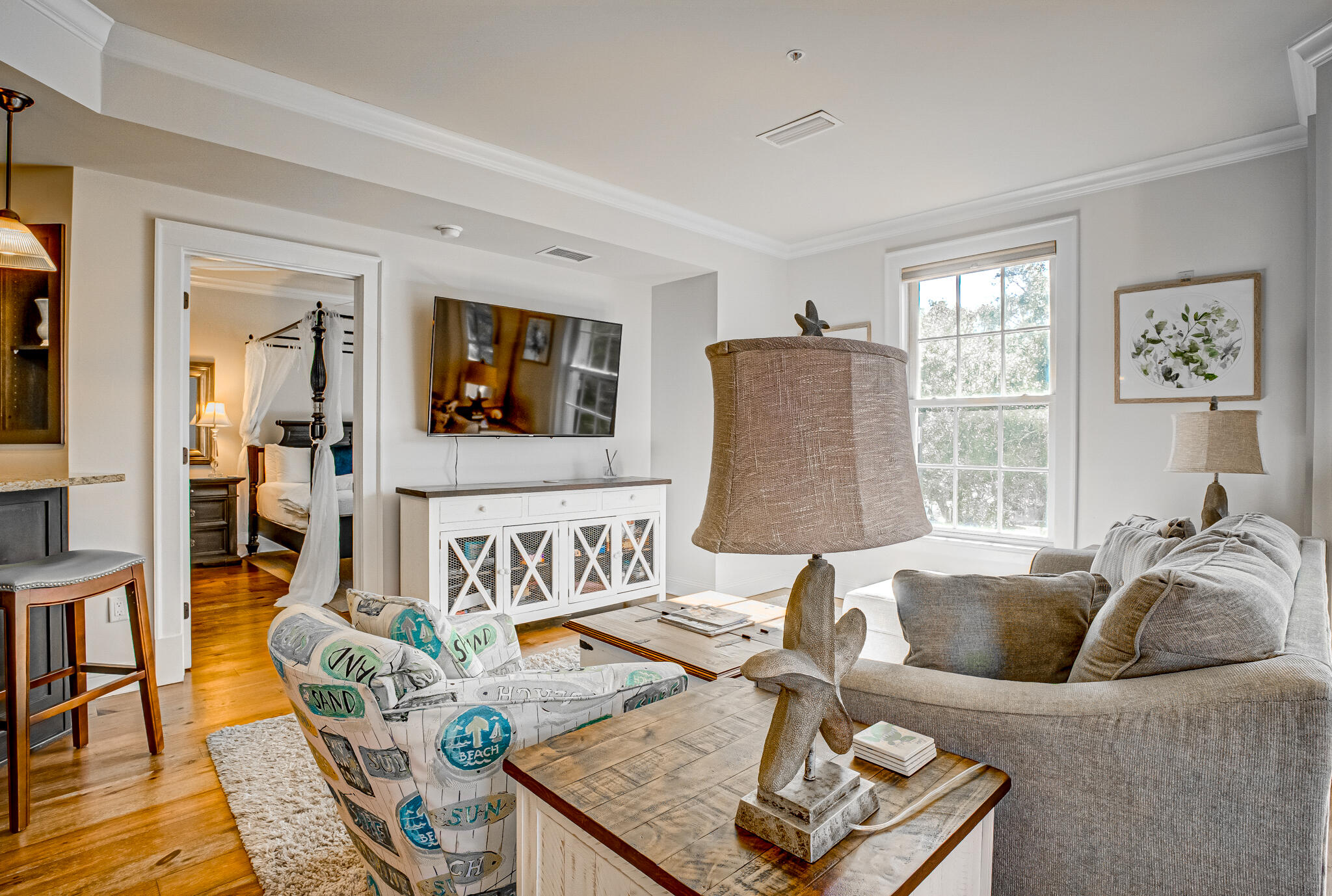 104 N Barrett Square, # 2D