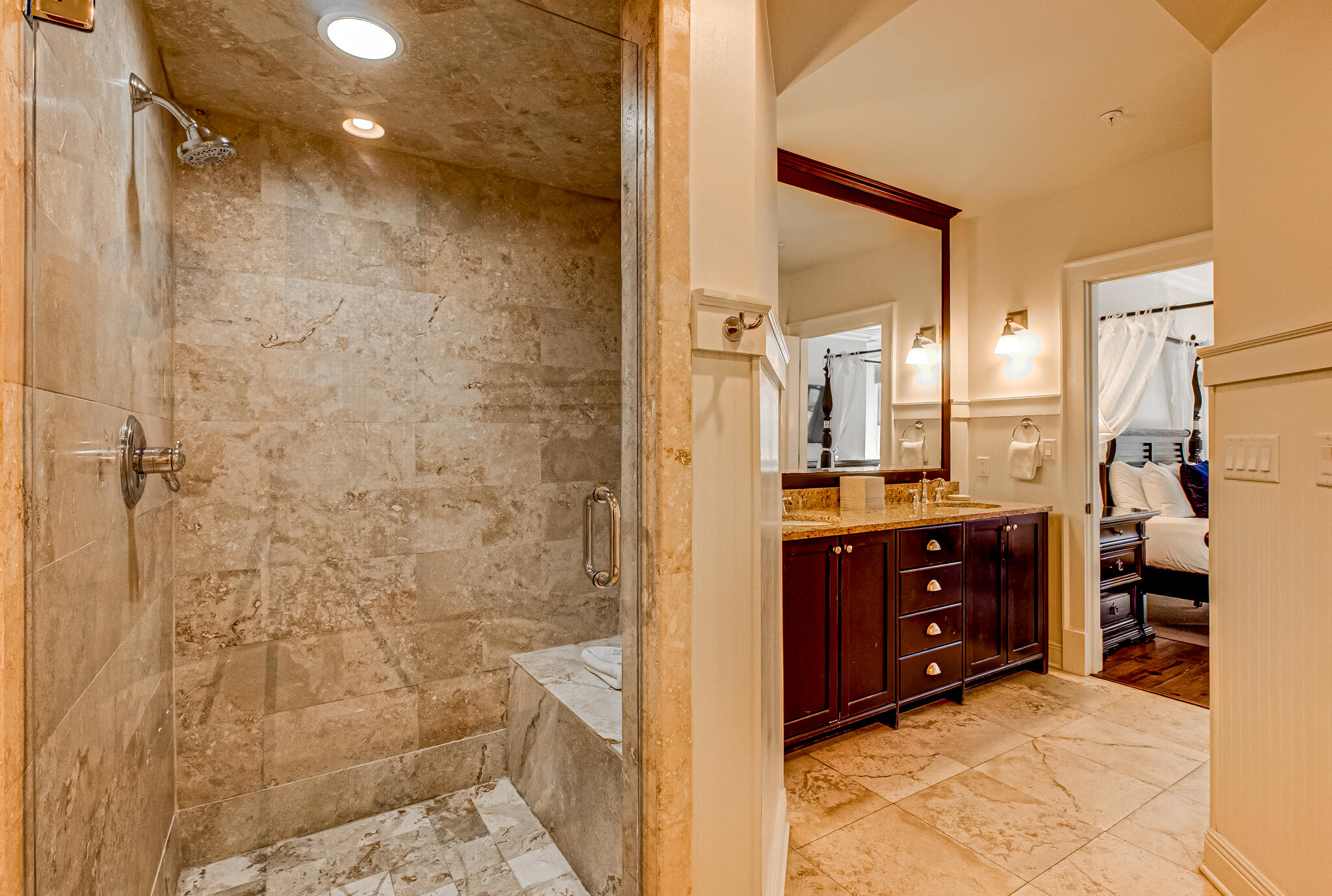 104 N Barrett Square, # 2D