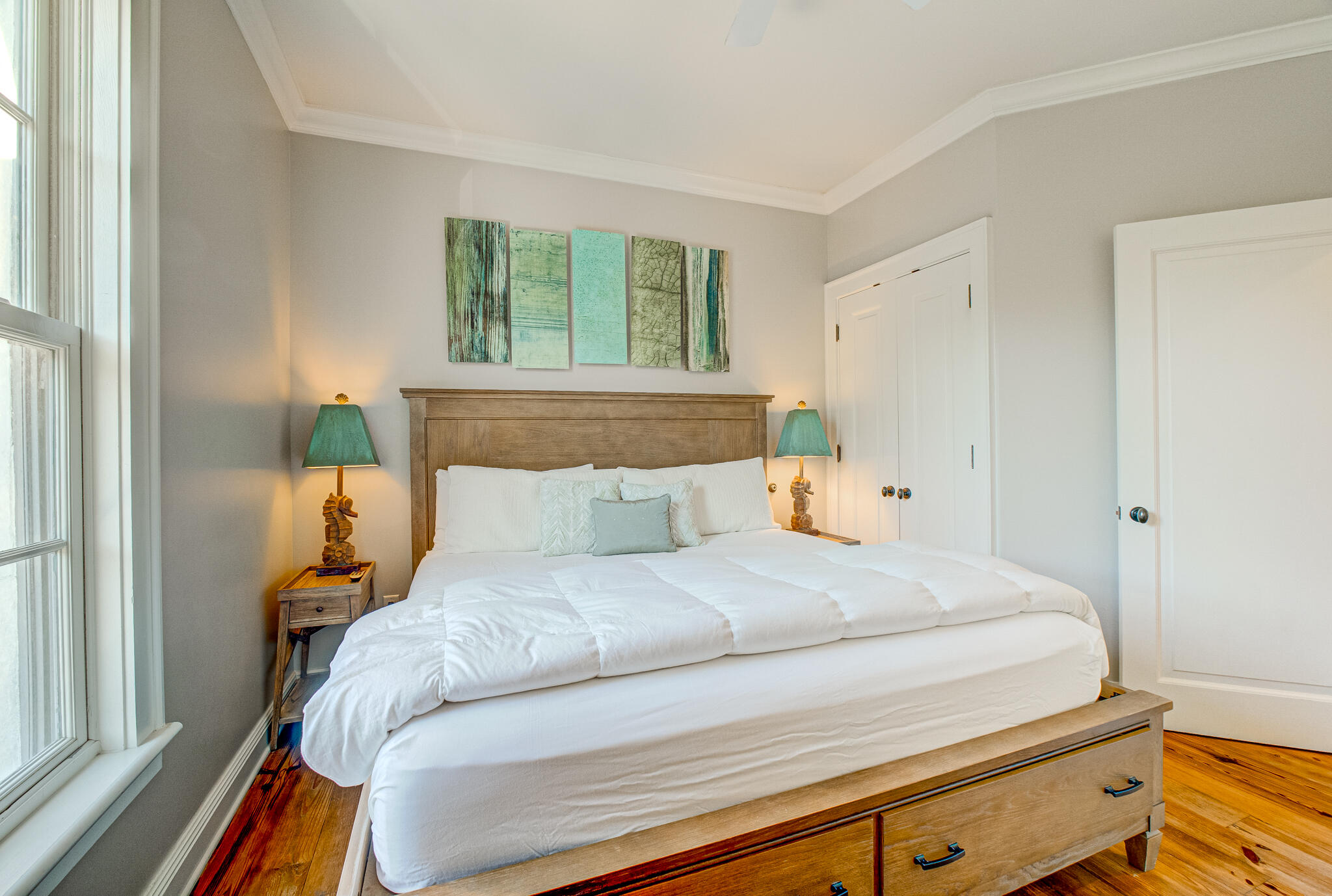 104 N Barrett Square, # 2D