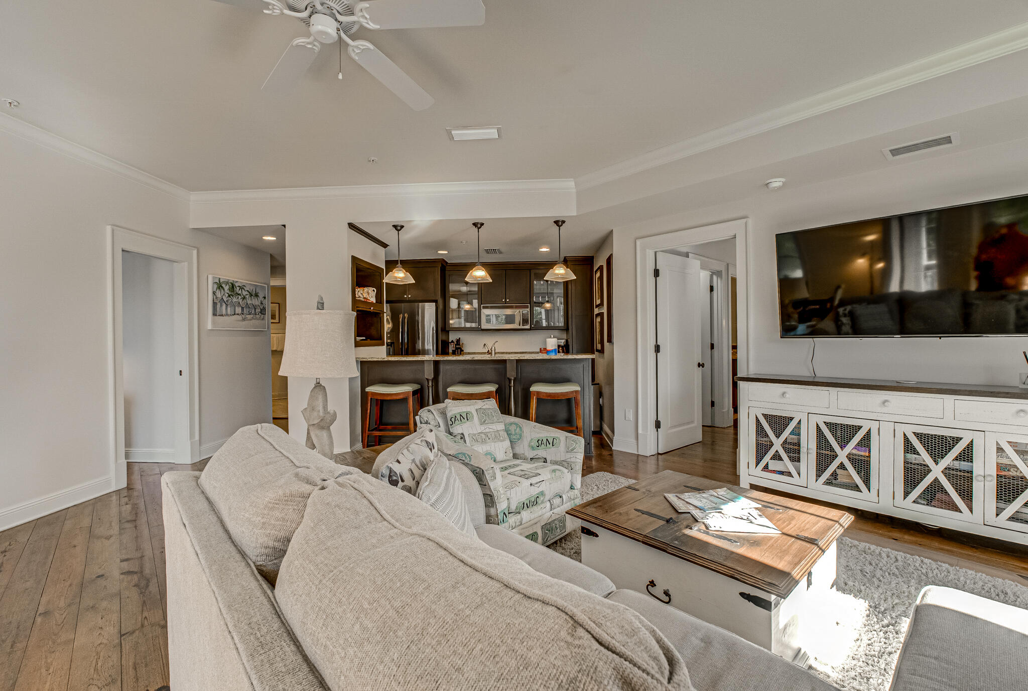 104 N Barrett Square, # 2D