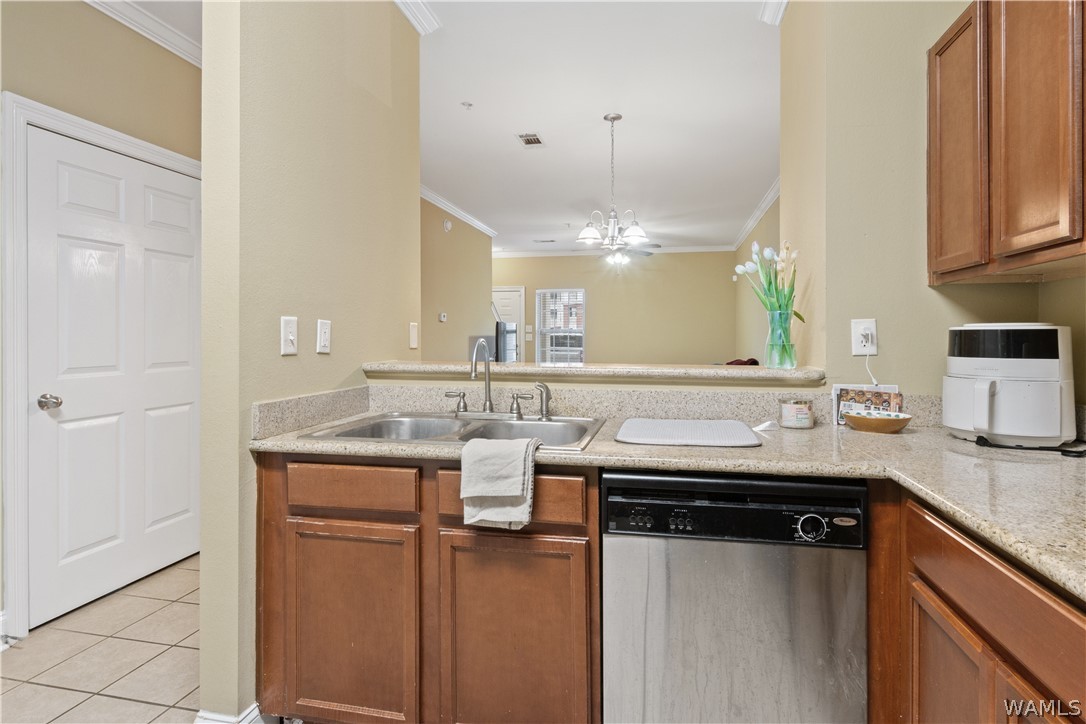3218 Veterans Memorial Parkway Unit: 713
