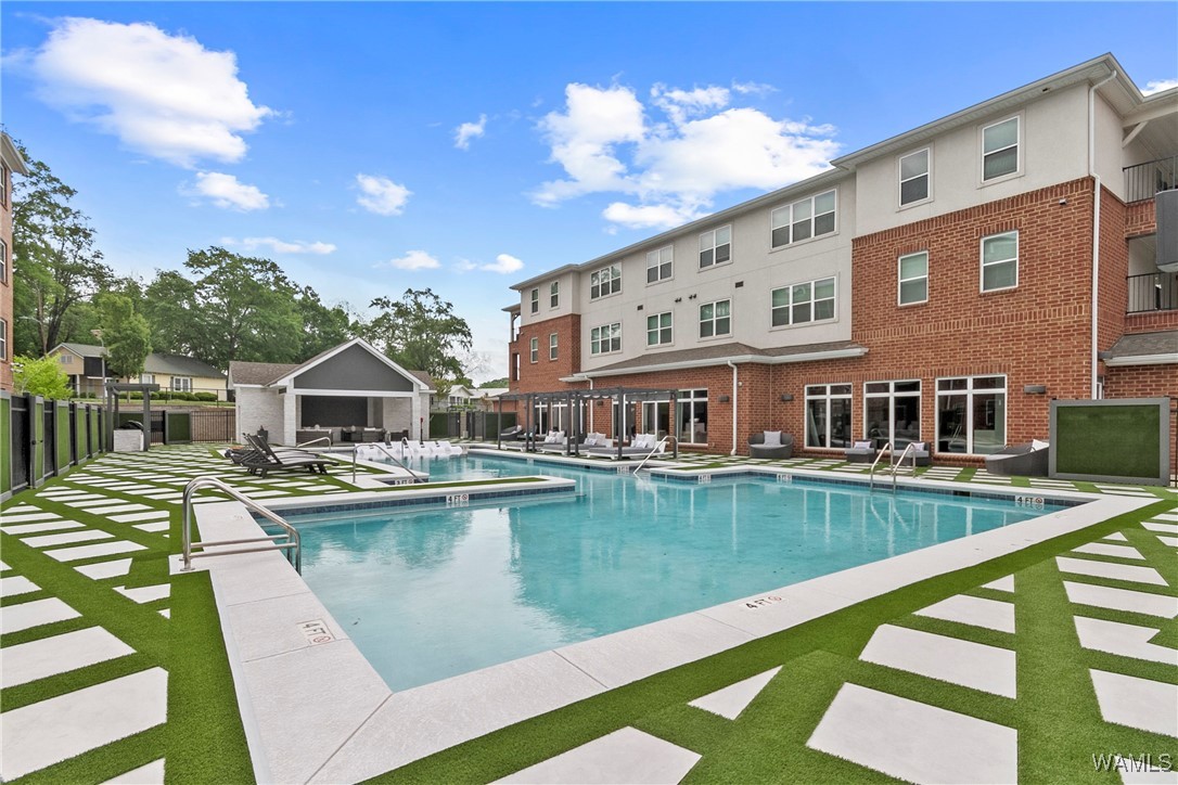 680 6th avenue NE Unit: 5404