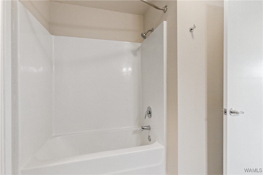 680 6th avenue NE Unit: 5404