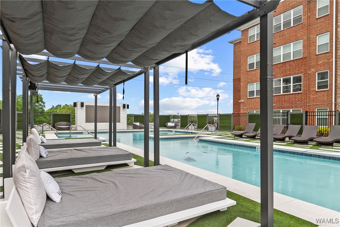 680 6th avenue NE Unit: 5404
