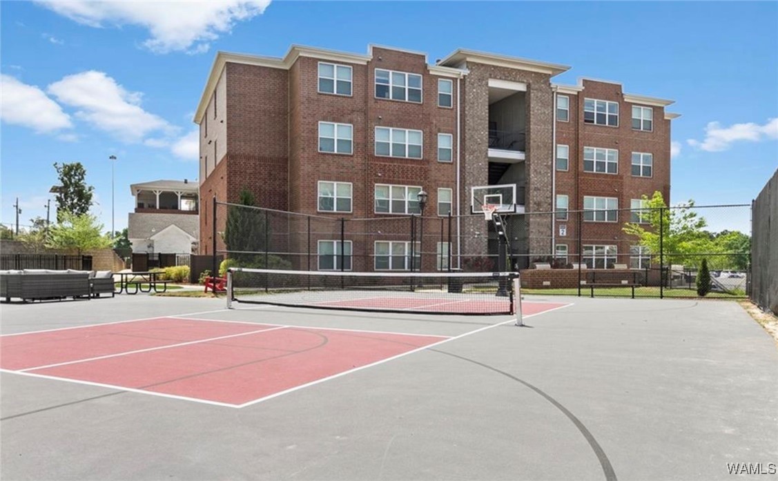 680 6th avenue NE Unit: 5404