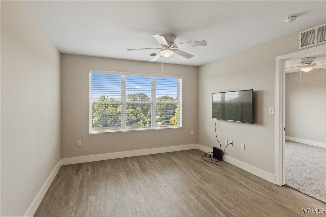 680 6th avenue NE Unit: 5404