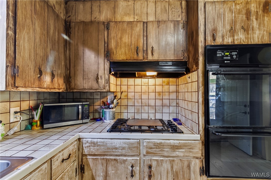 4416 Hillswood Lane