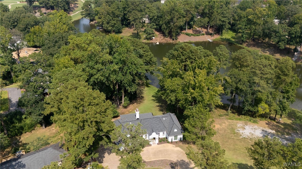933 OVERLOOK Road N