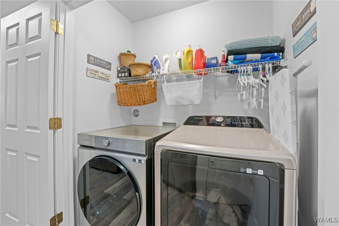 15980 Stone Ridge Circle