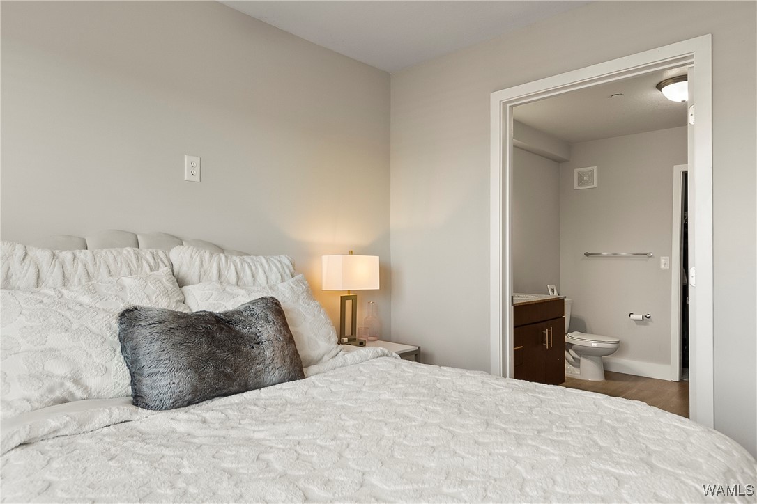 608 6th Ave N Unit: 5105